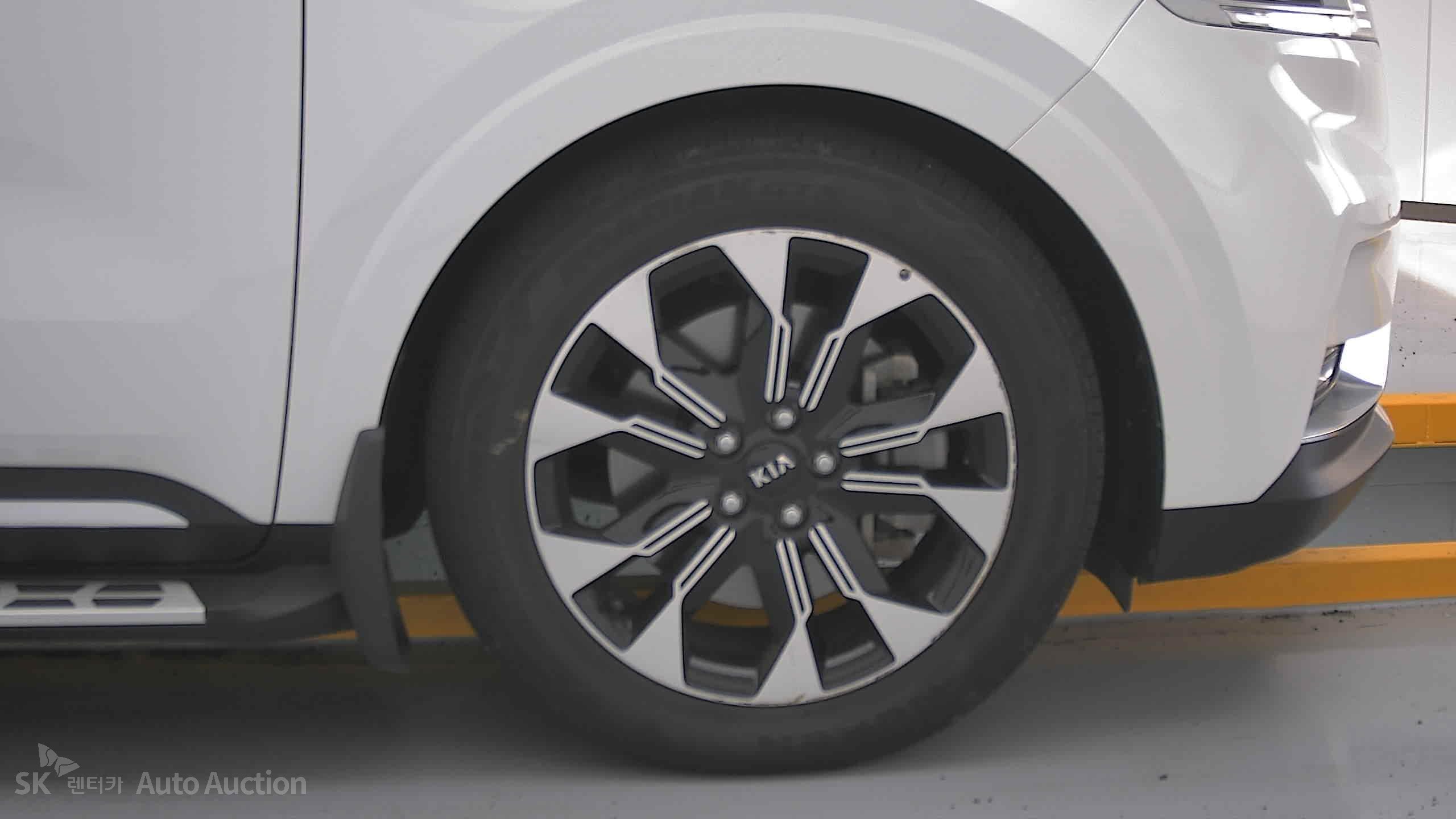 2021 - kia carnival