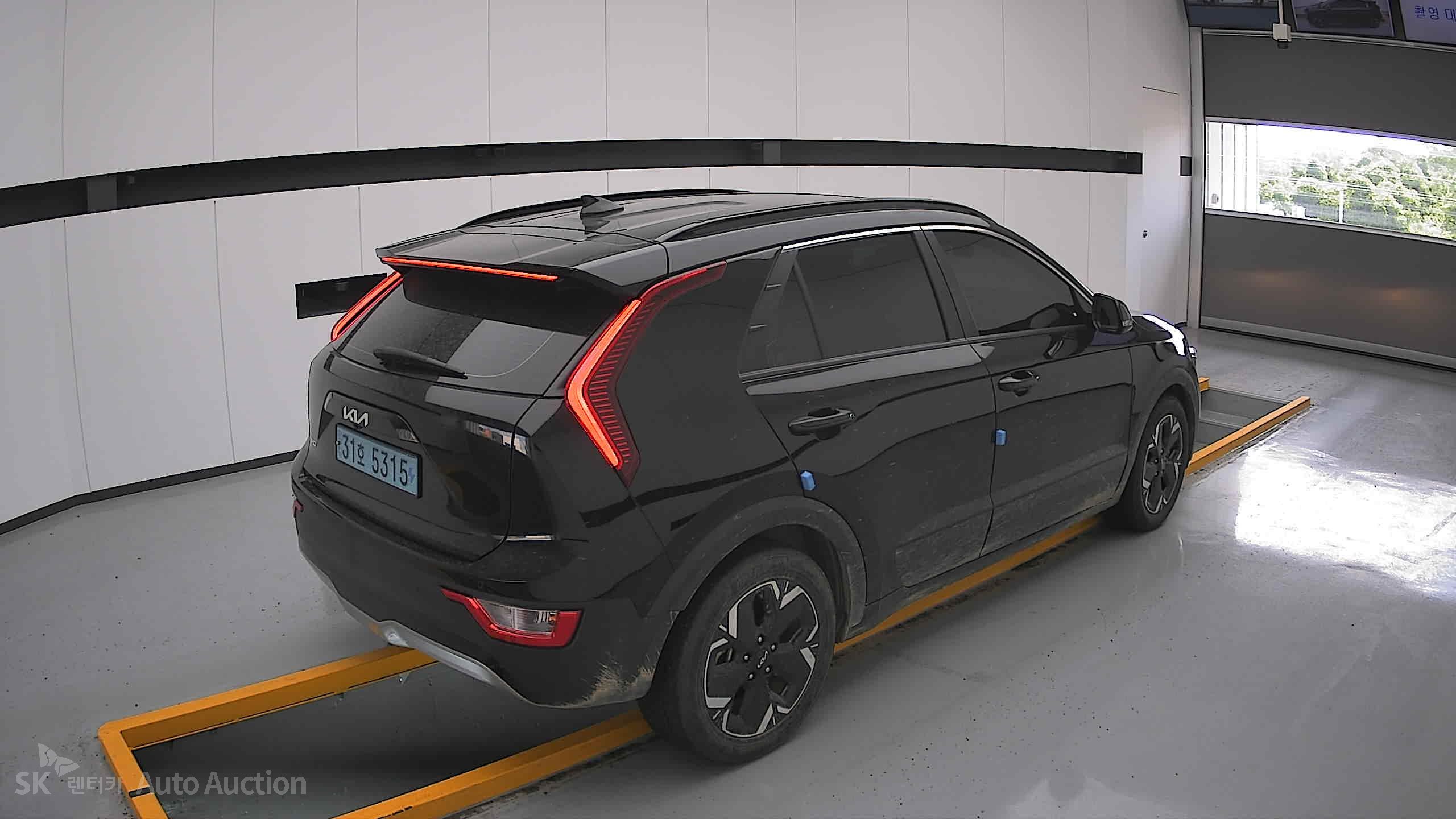 2023 - kia niro ev