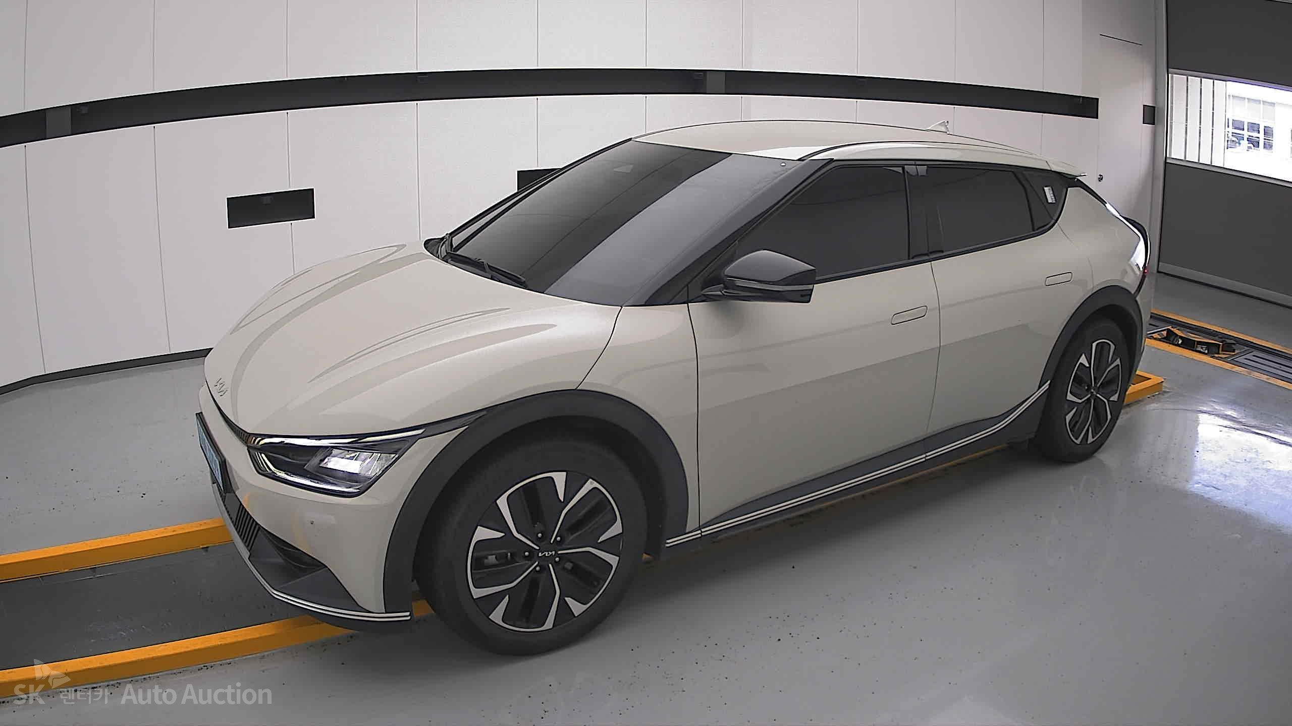2022 - kia ev6