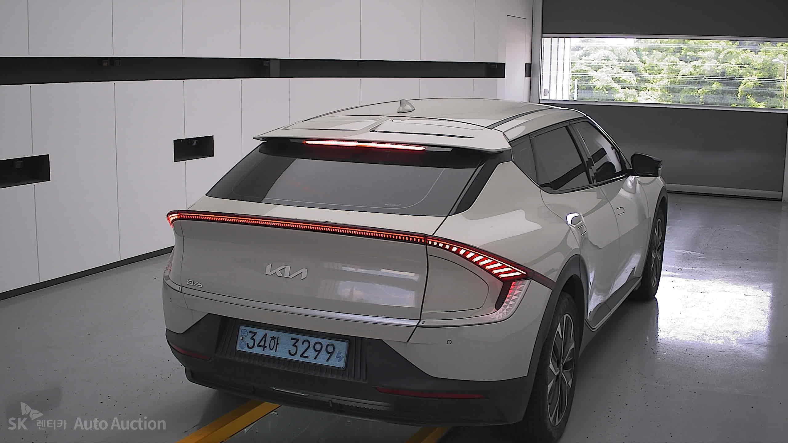 2022 - kia ev6