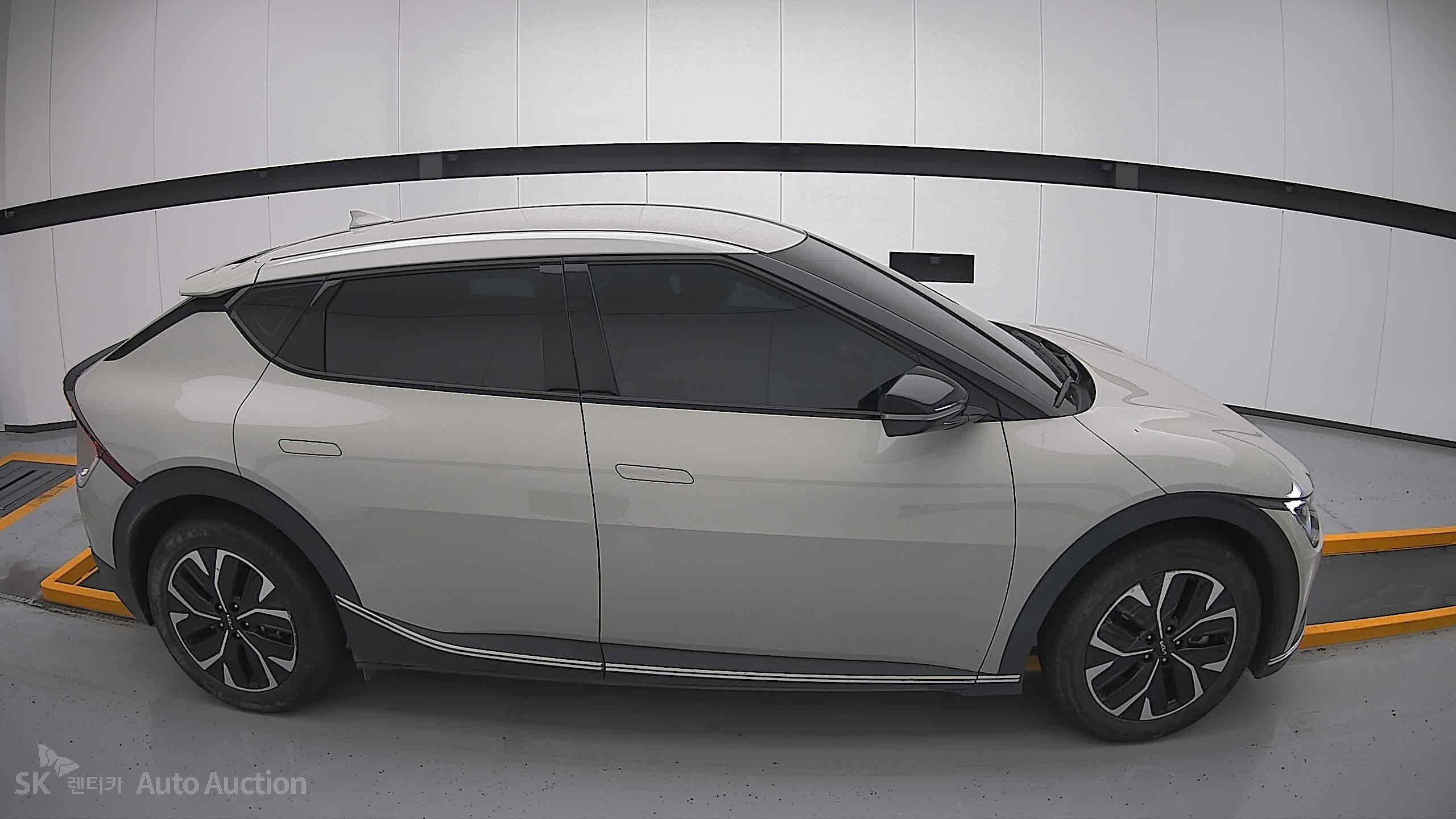 2022 - kia ev6