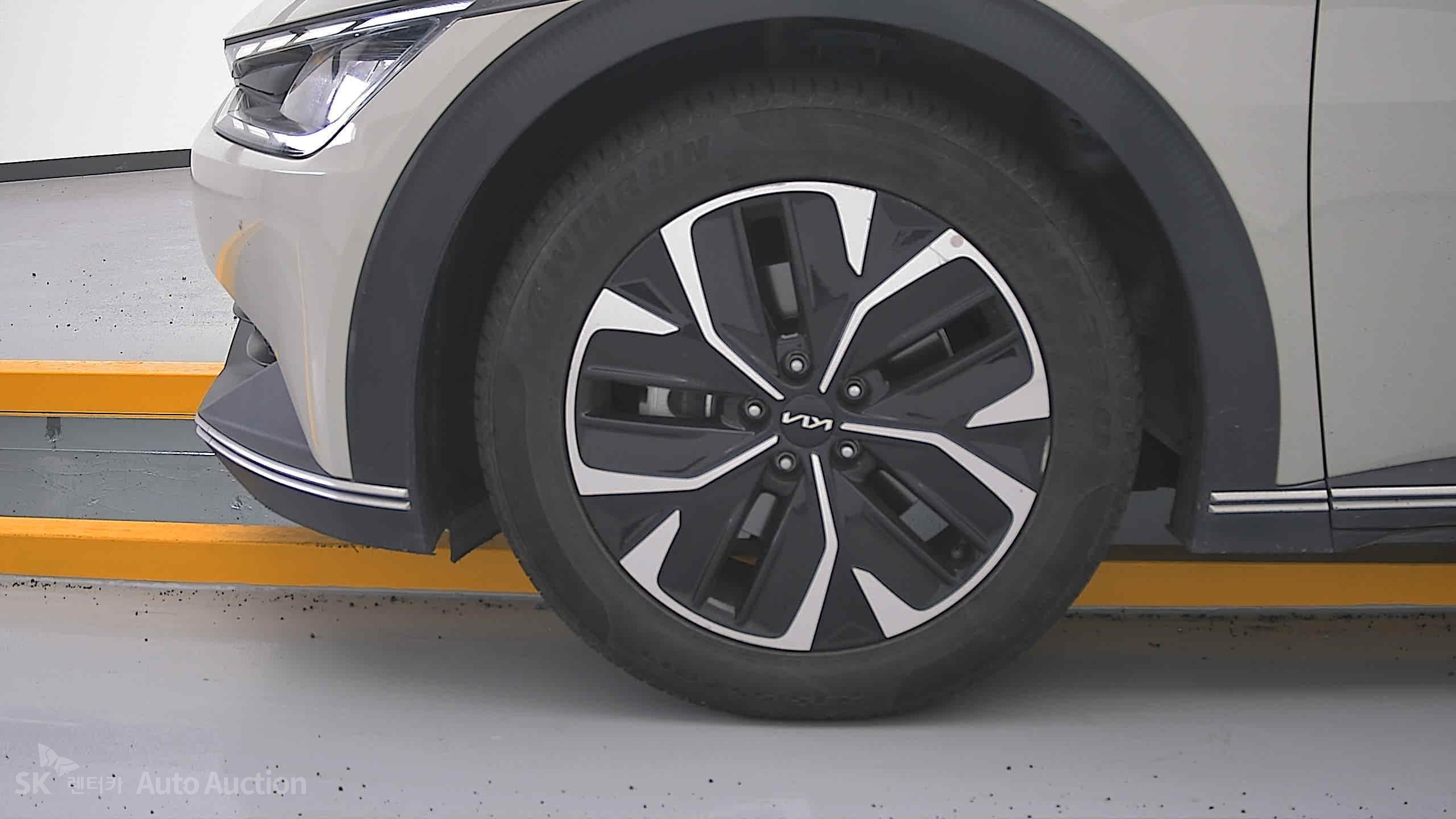 2022 - kia ev6