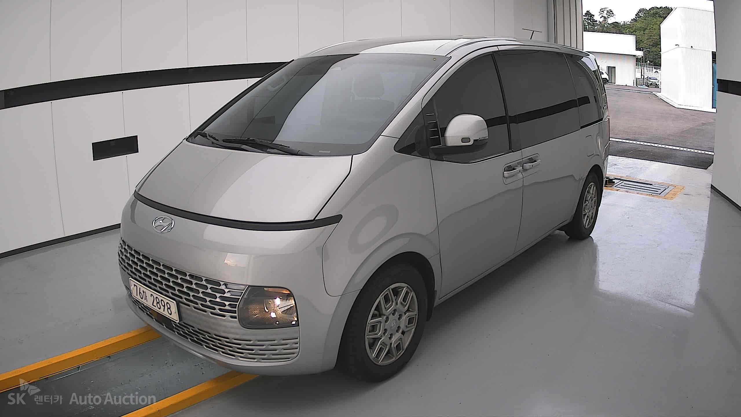 هيونداي Staria 2022 — صورة 11