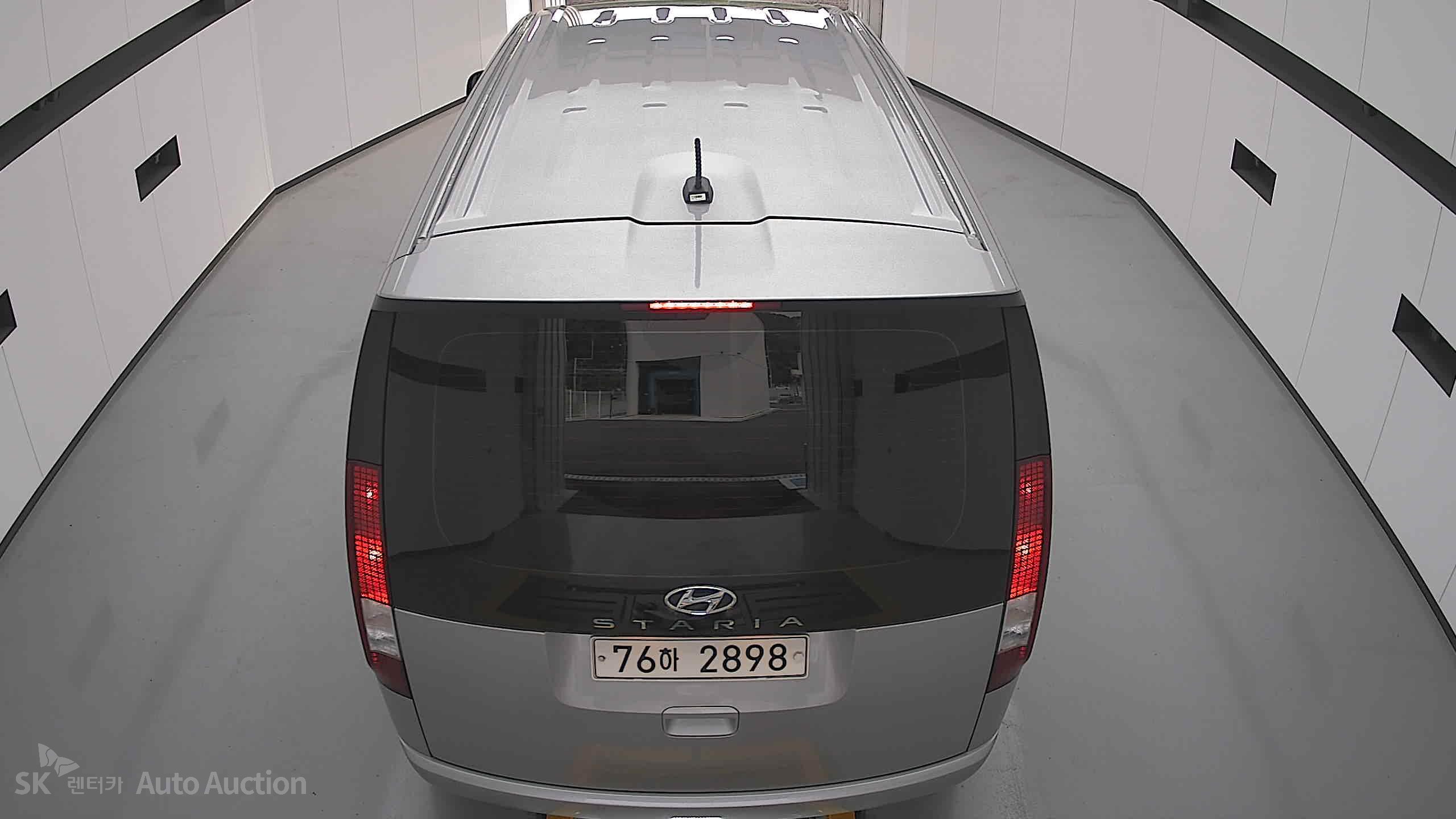 هيونداي Staria 2022 — صورة 23