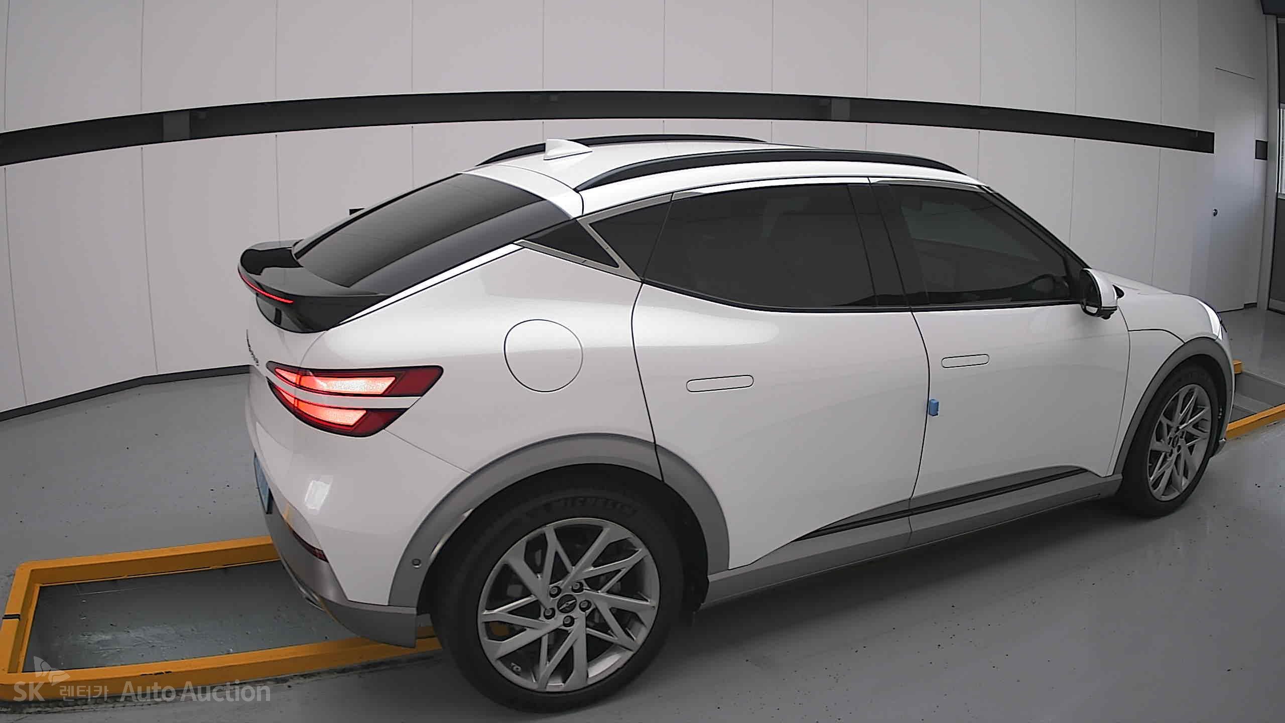 جينيسيس Gv60 2022 — صورة 18