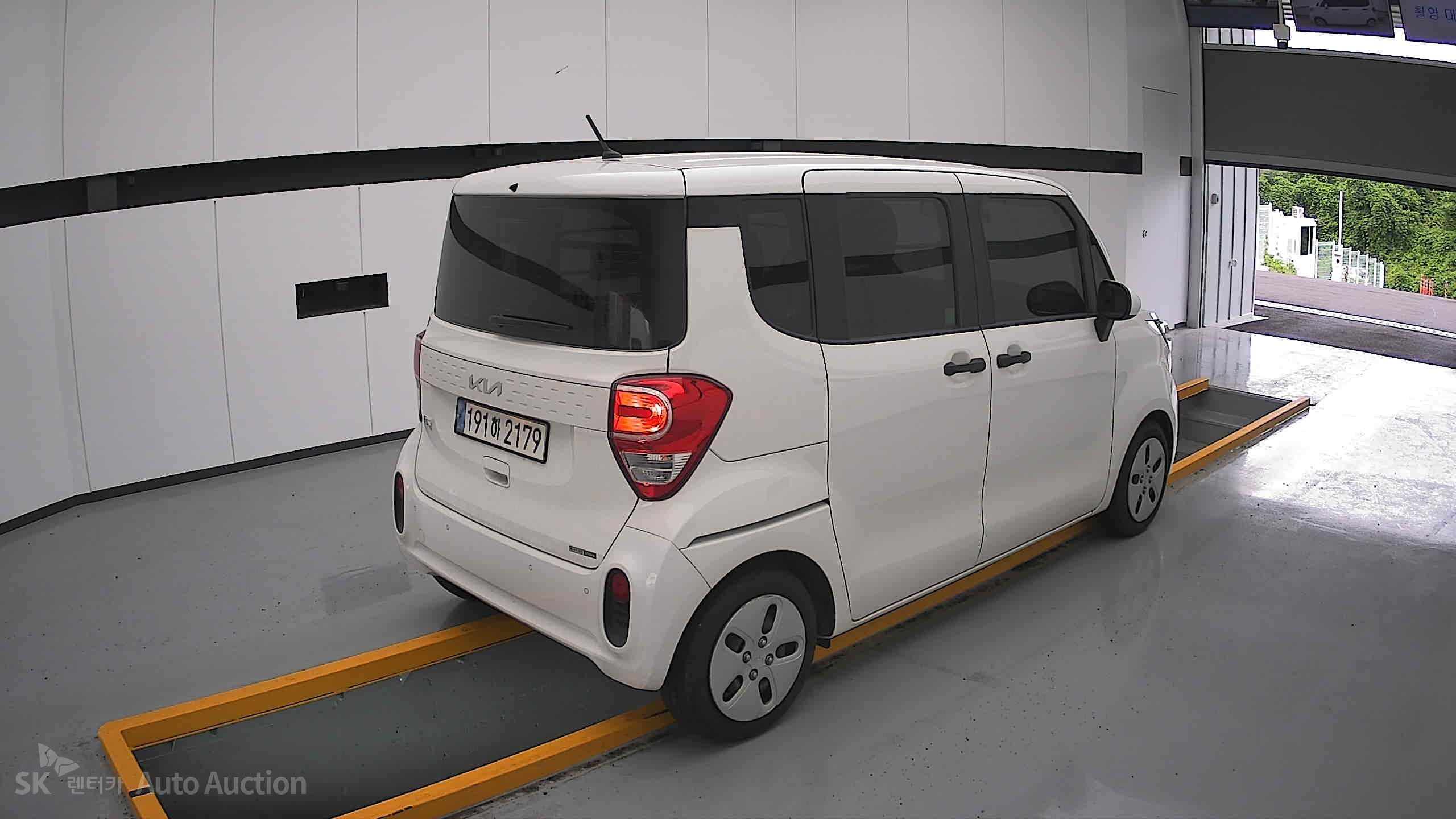 2022 - kia ray