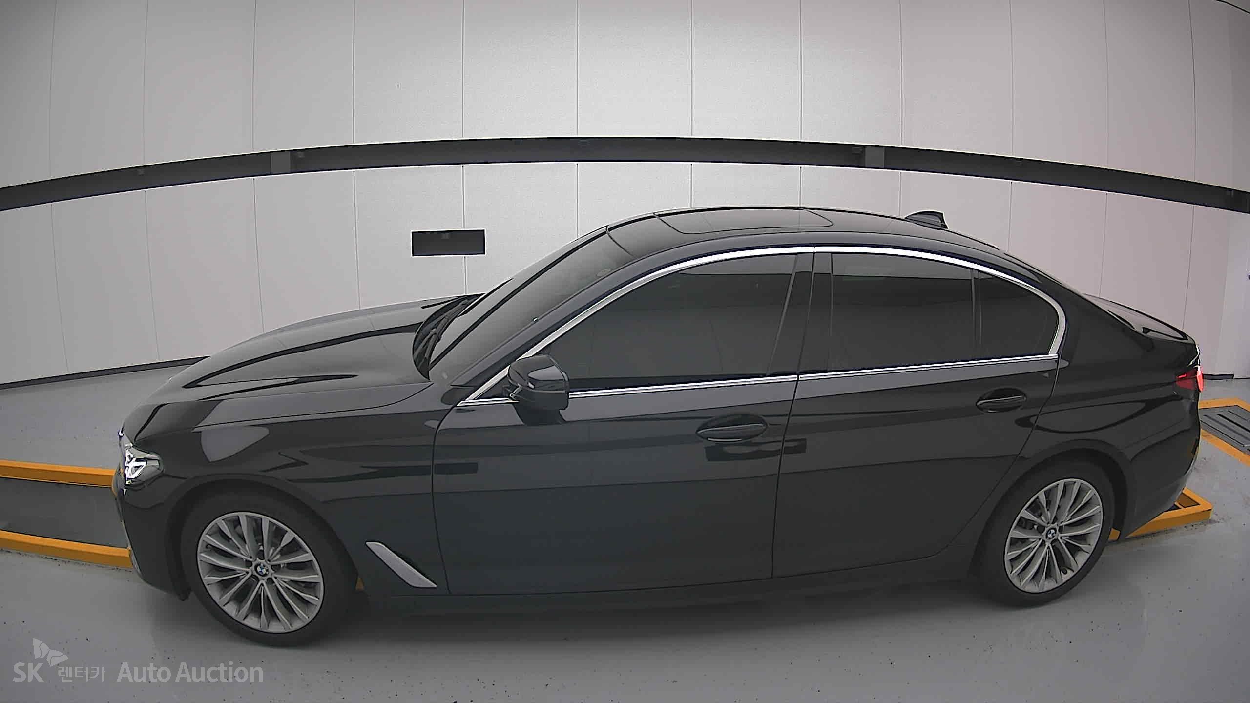 2021 - bmw 5 series