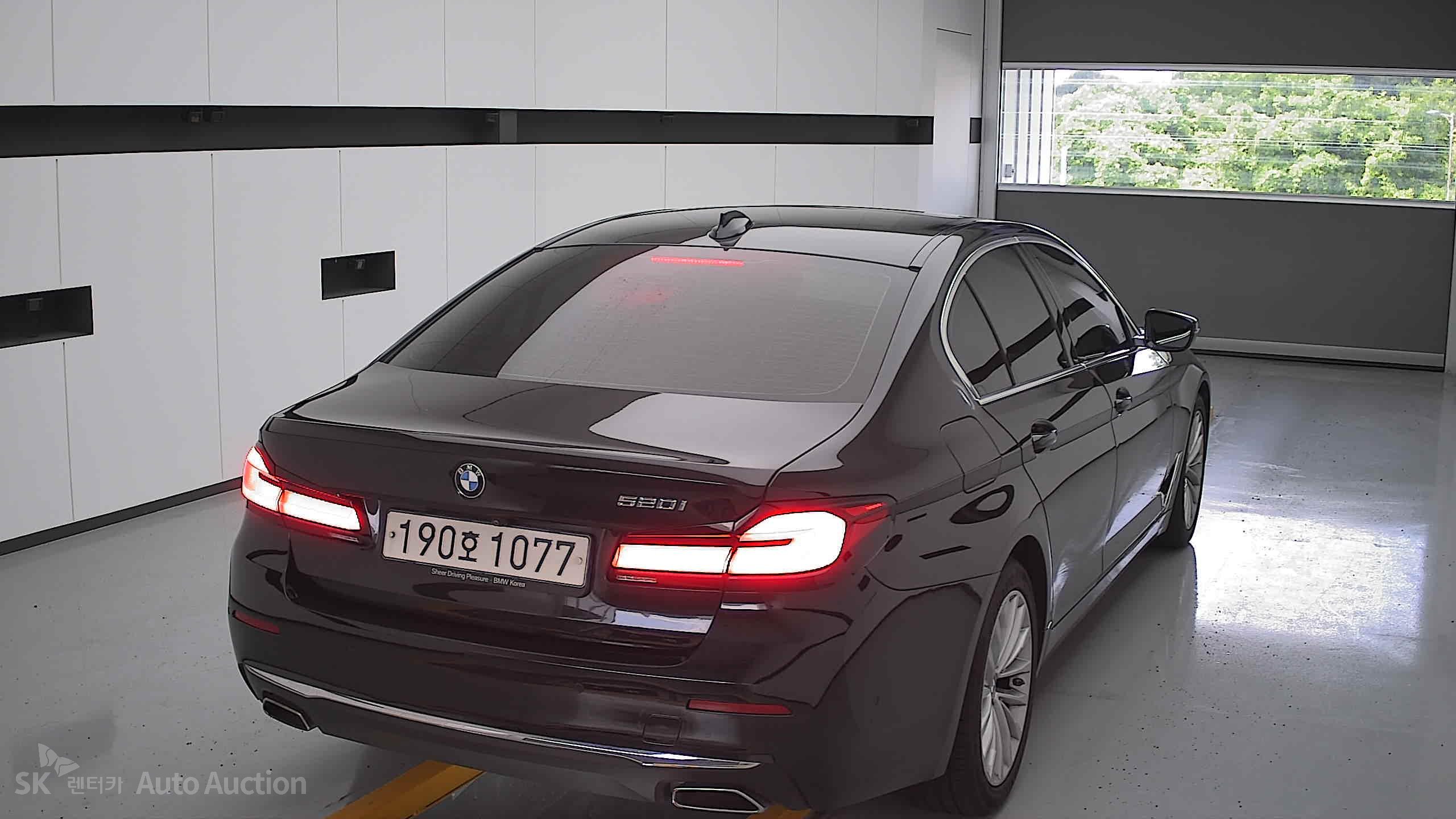 2021 - bmw 5 series