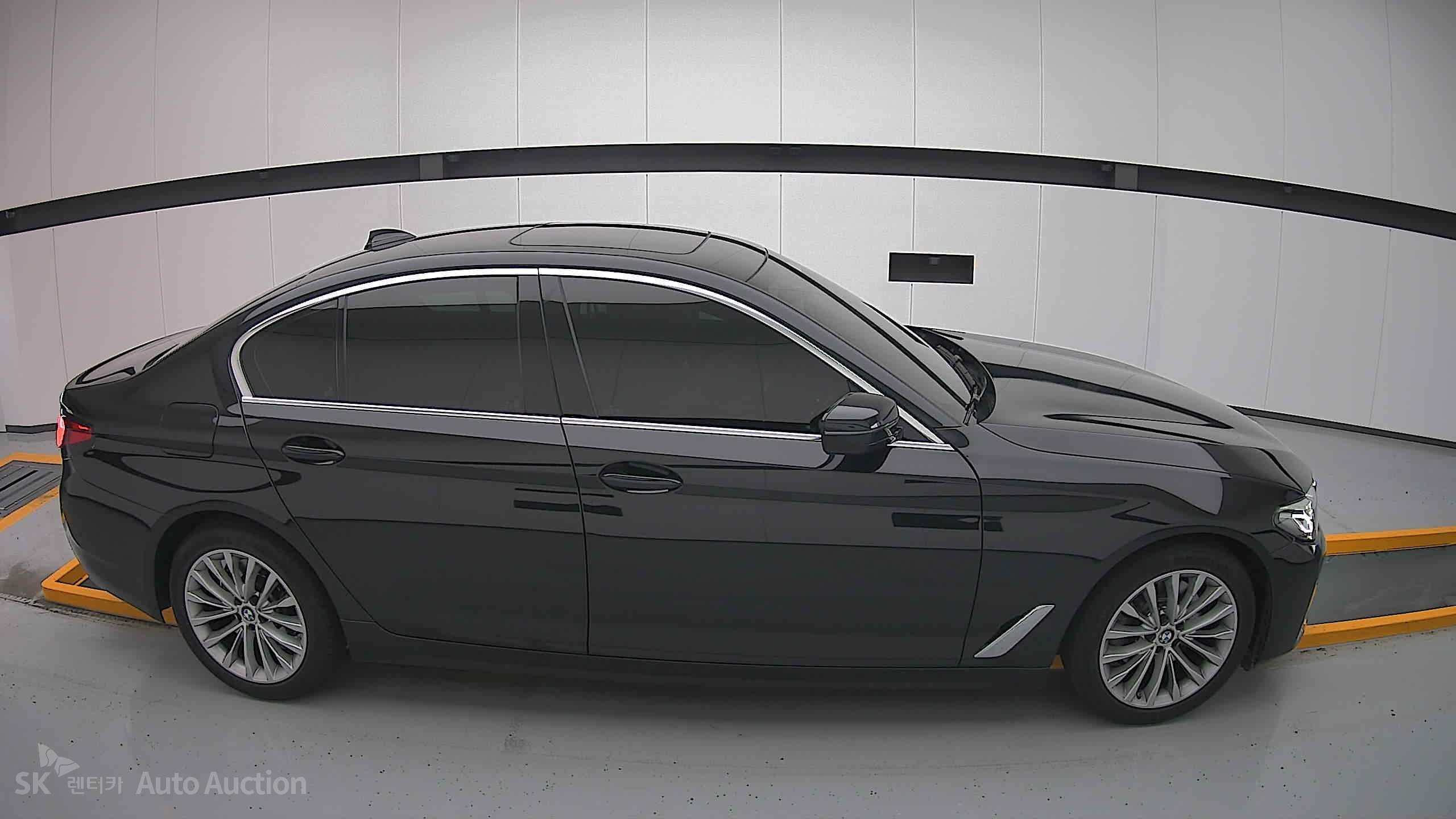 2021 - bmw 5 series