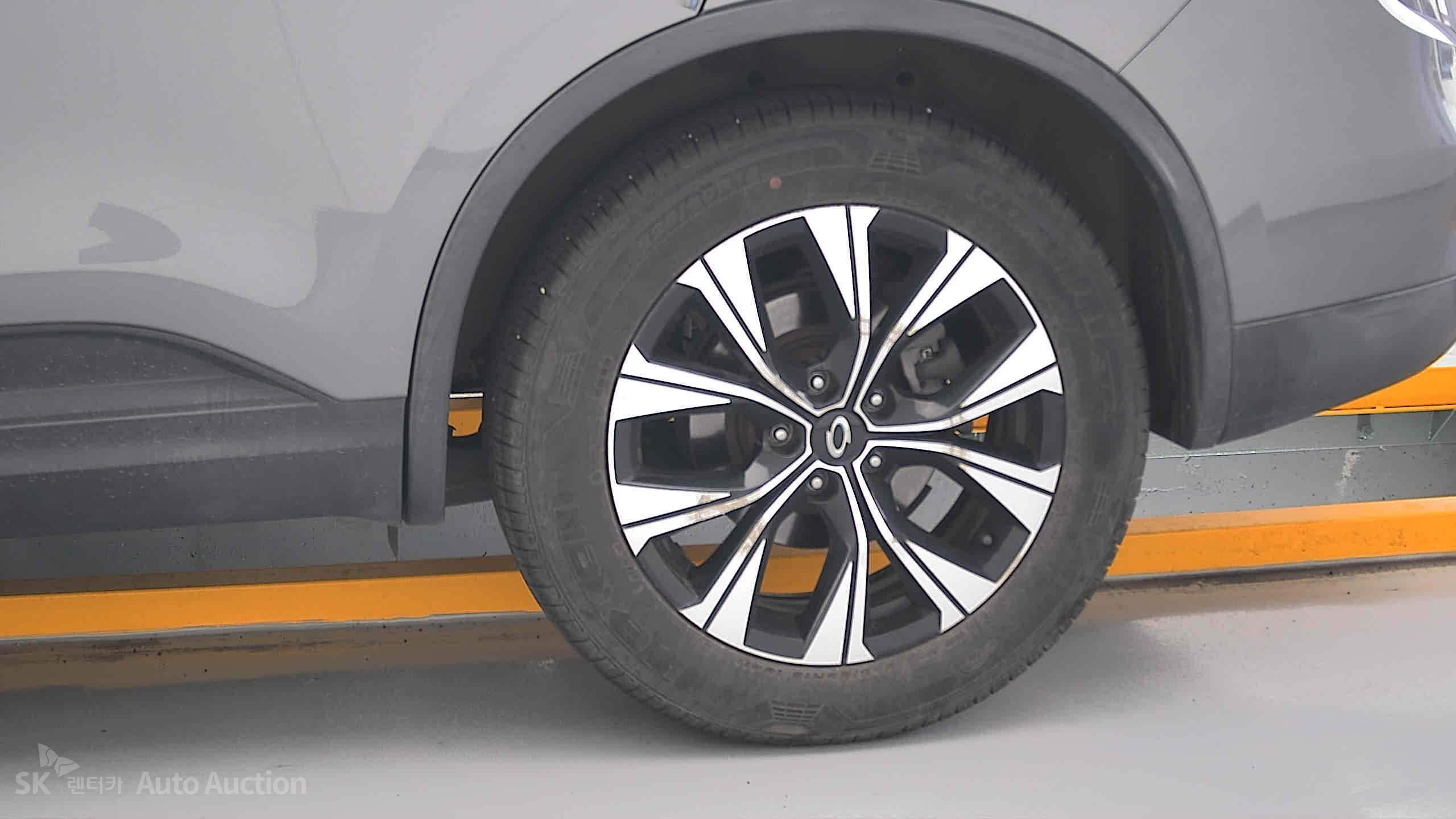 Renault Samsung Qm6 2023 — صورة 18