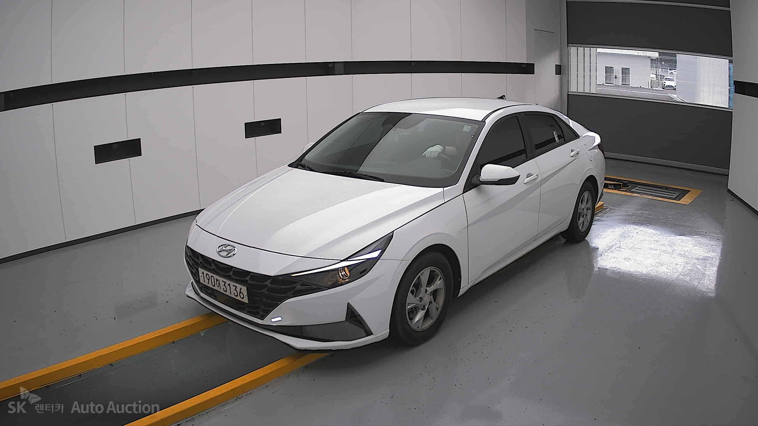 2022 - hyundai avante