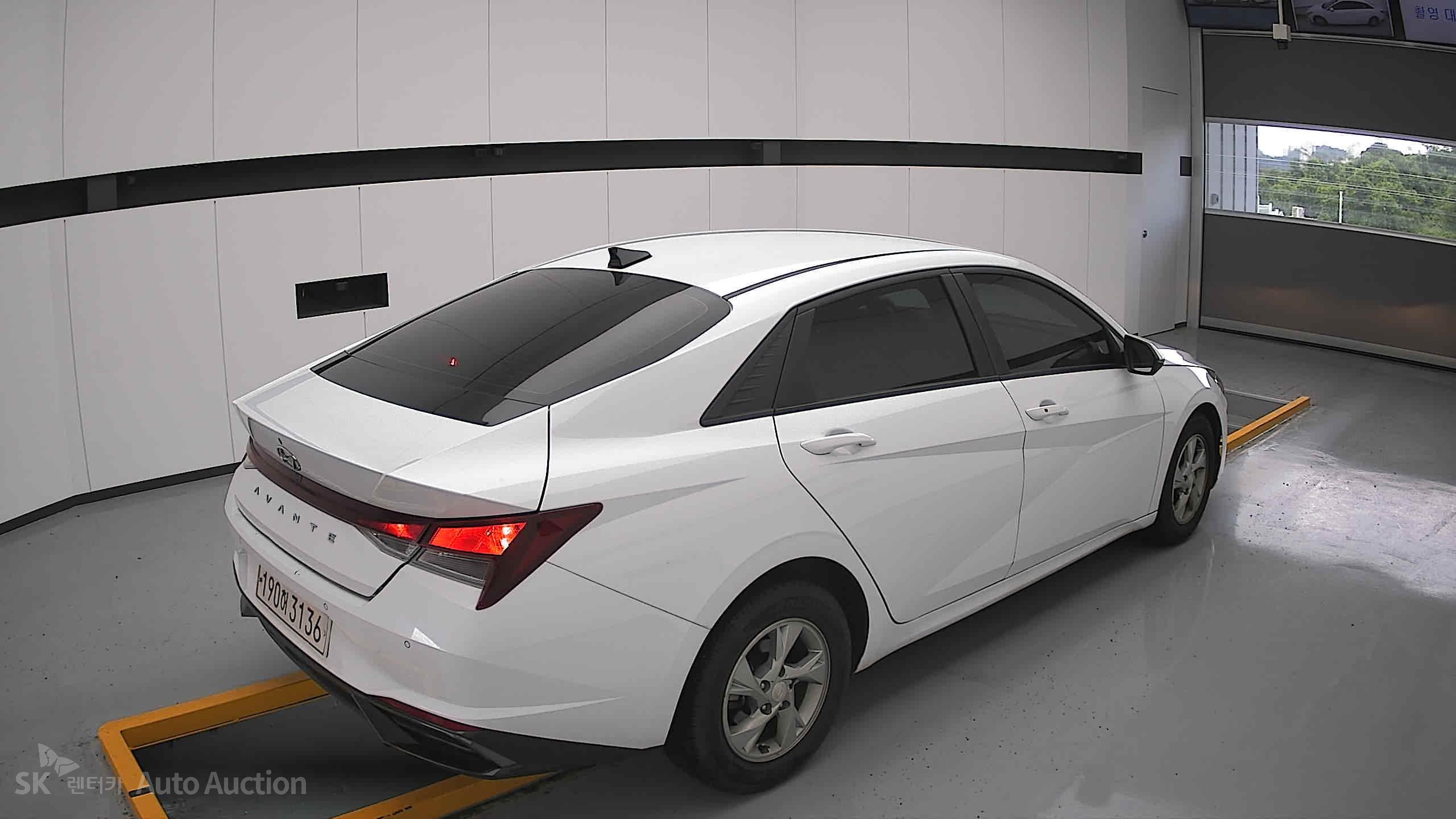 2022 - hyundai avante