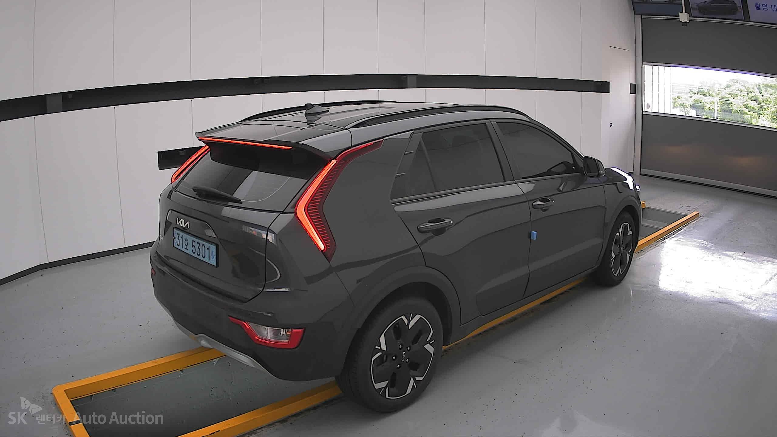 كيا Niro Ev 2023 — صورة 17