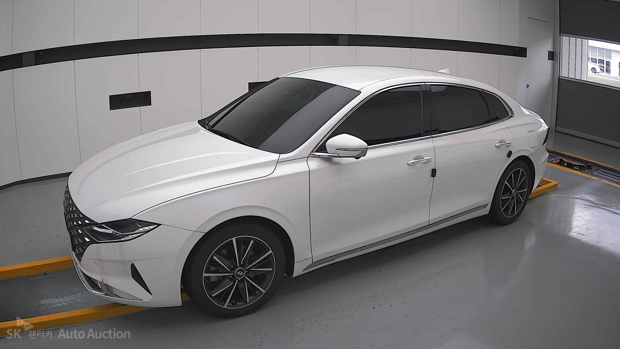 2022 - hyundai grandeur