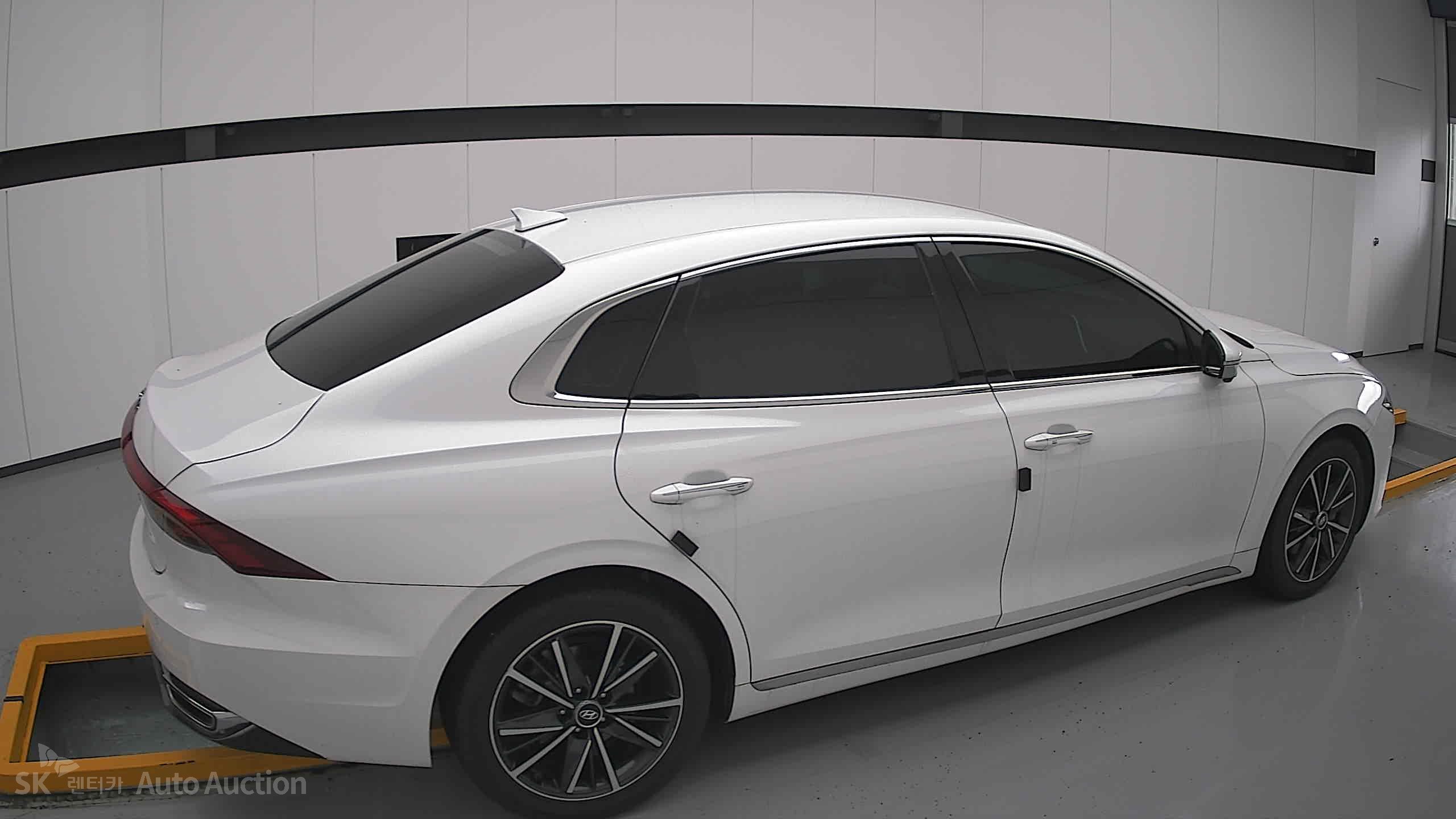 2022 - hyundai grandeur