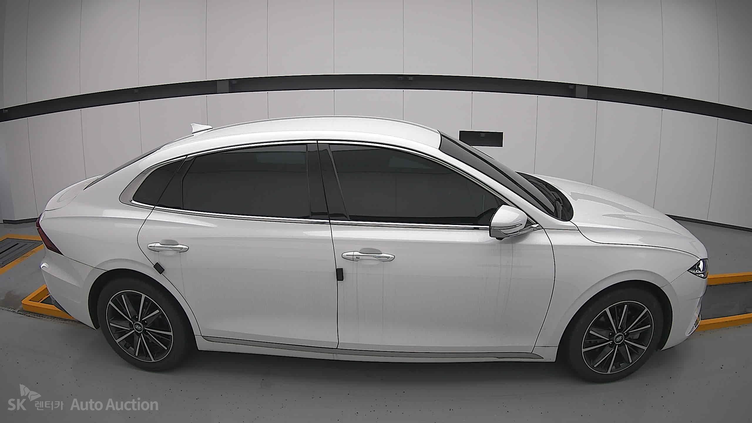 2022 - hyundai grandeur