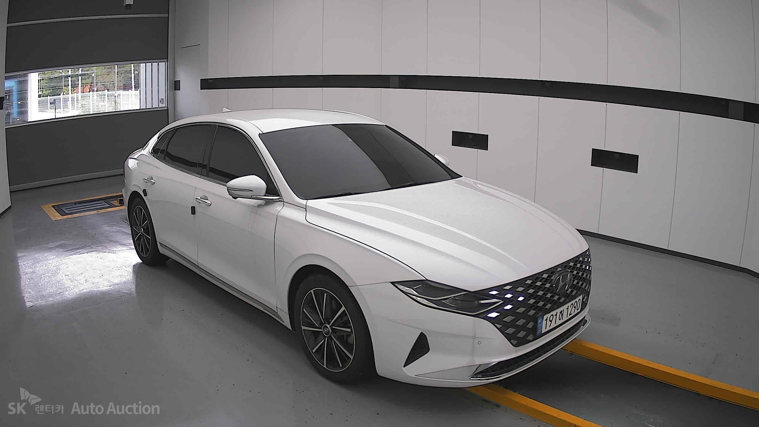 2022 - hyundai grandeur