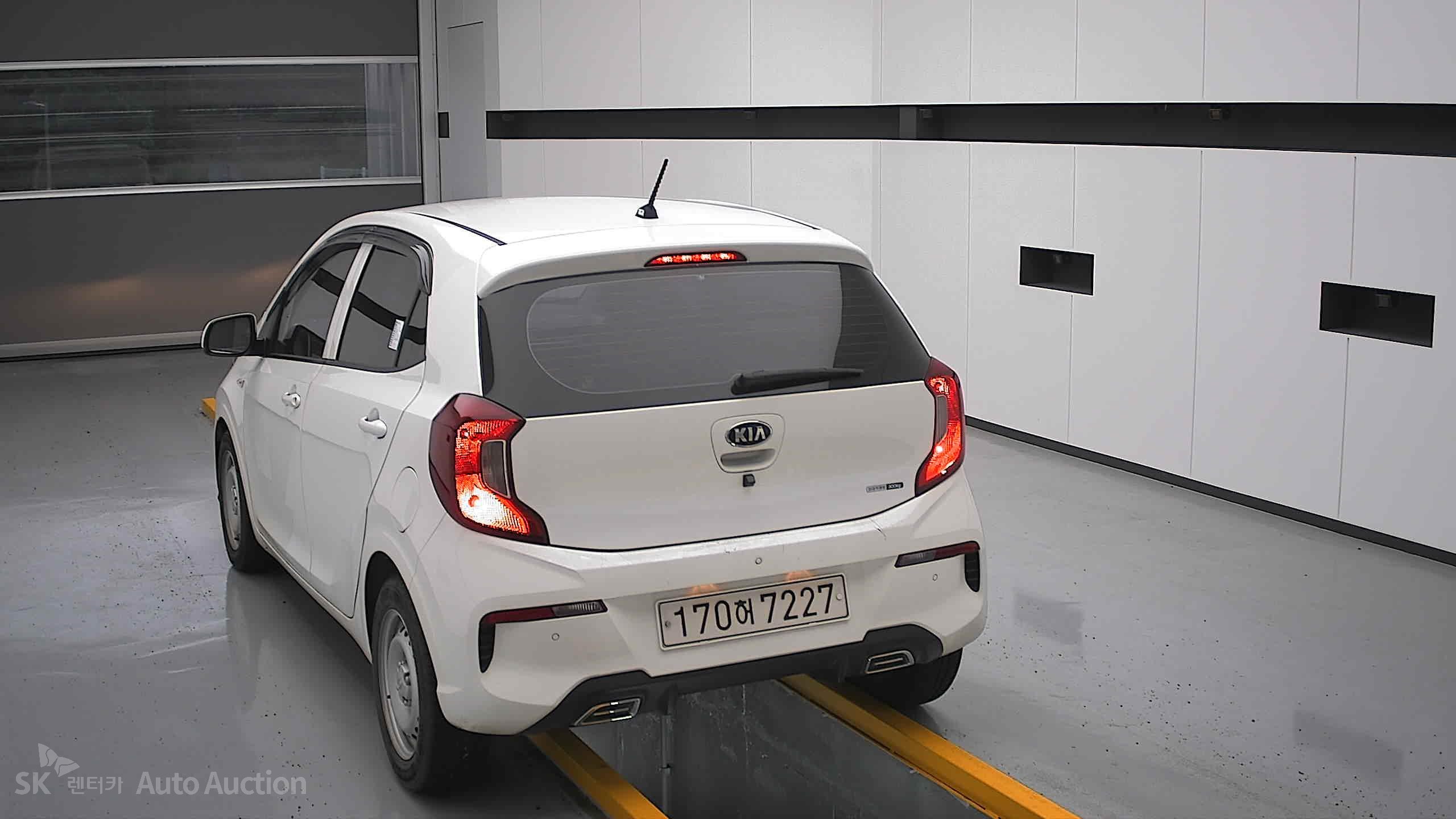2021 - kia morning