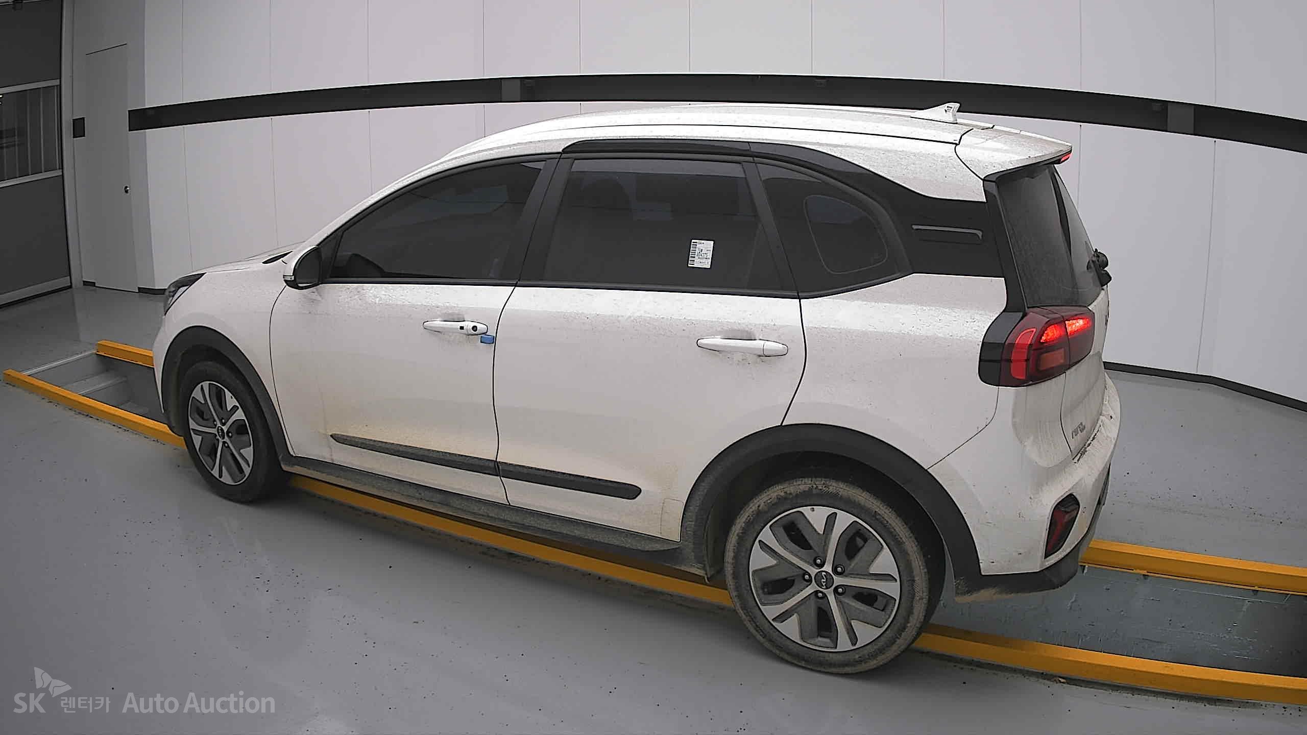 2023 - kia niro