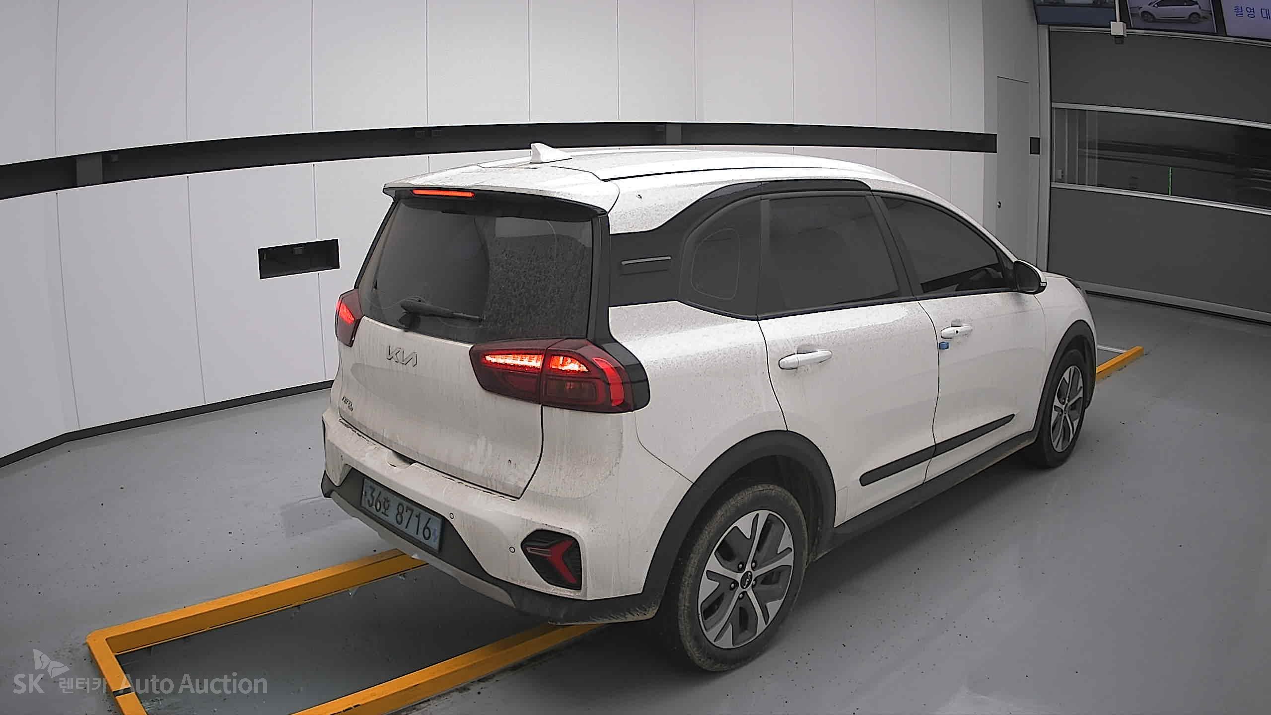 2023 - kia niro