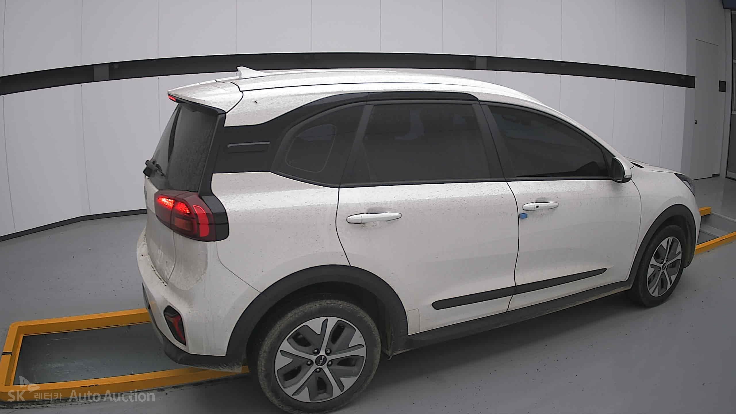 2023 - kia niro
