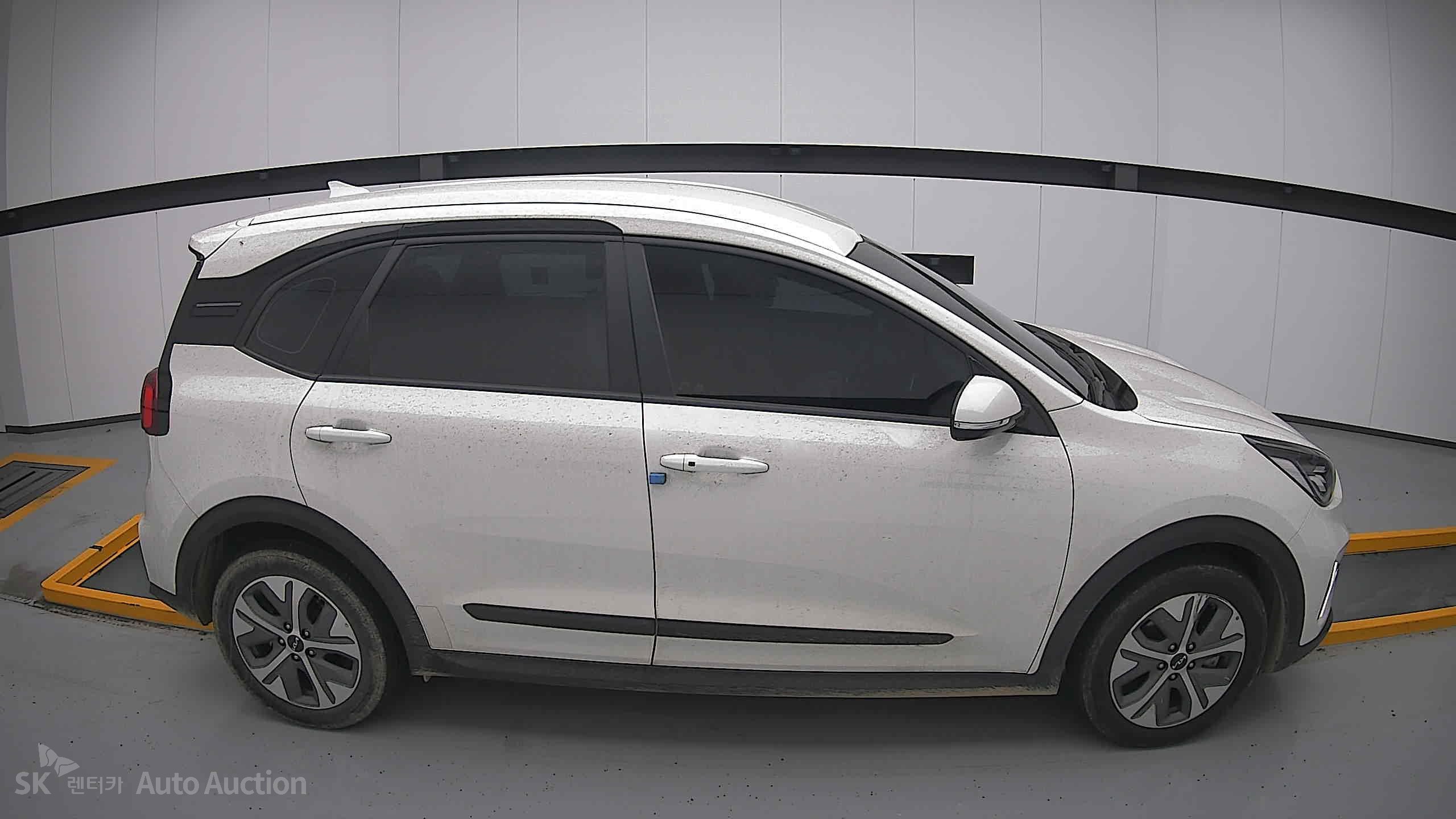 2023 - kia niro