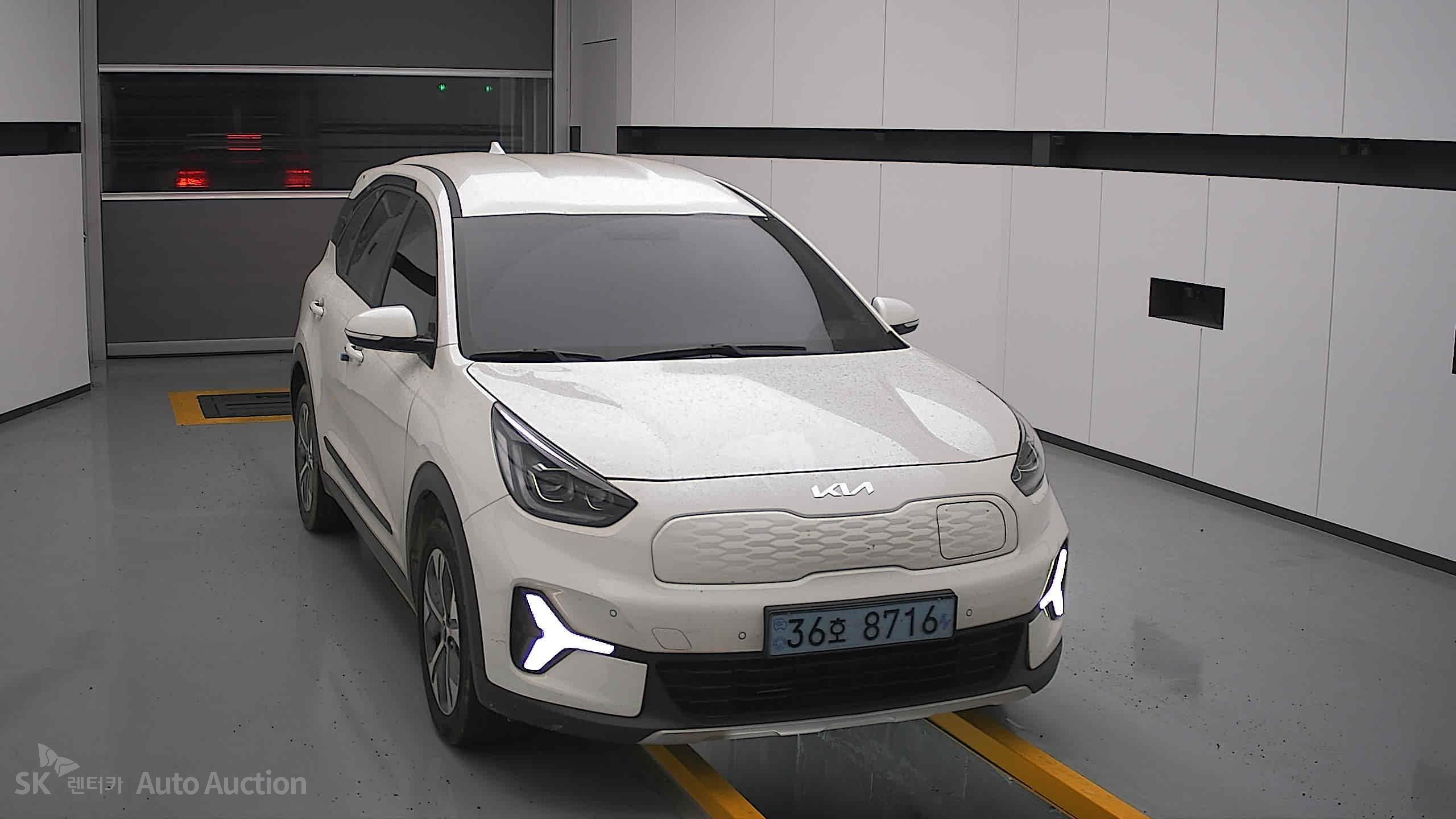2023 - kia niro