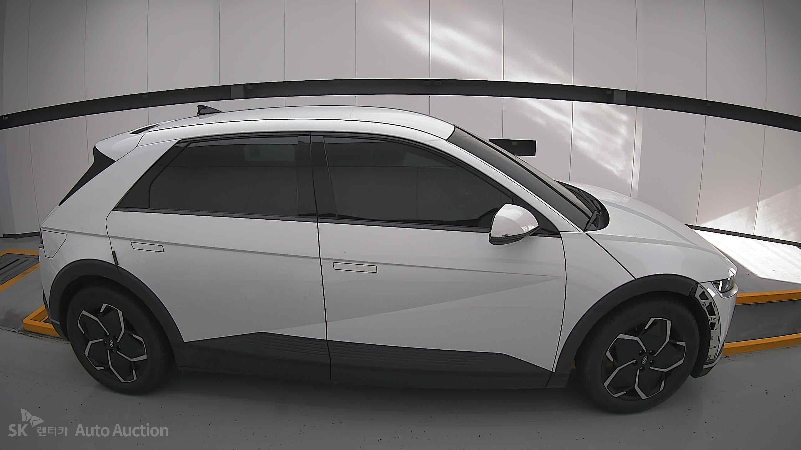 2022 - hyundai ioniq