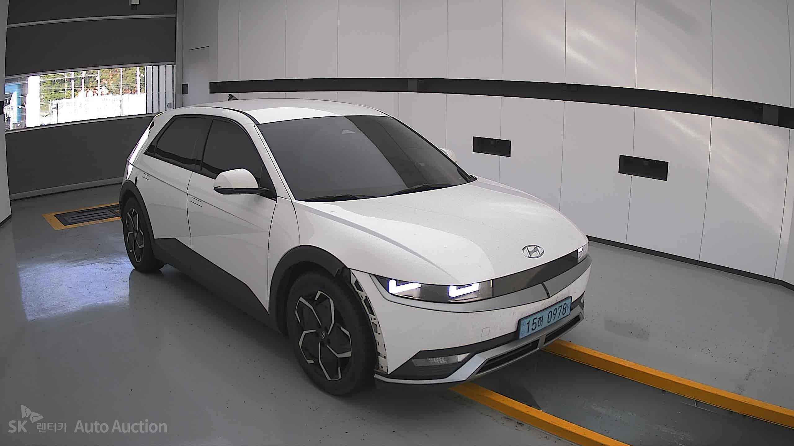 2022 - hyundai ioniq