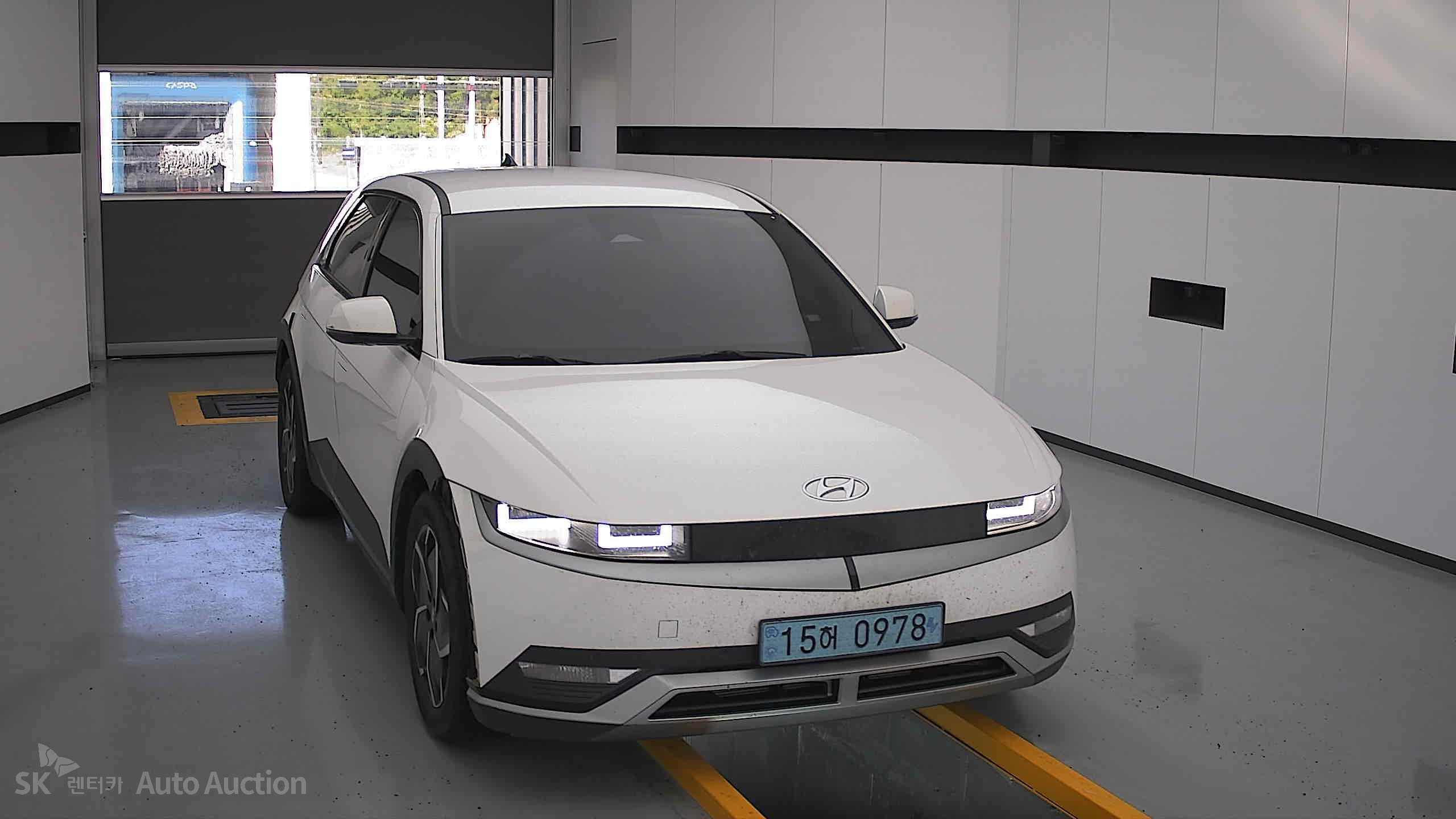 2022 - hyundai ioniq