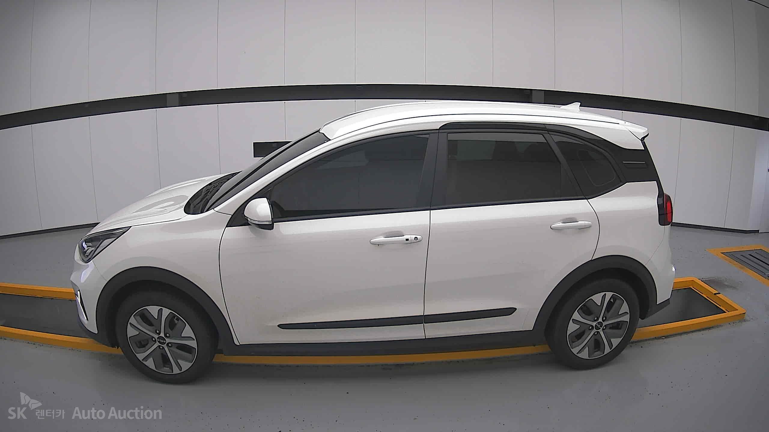2023 - kia niro