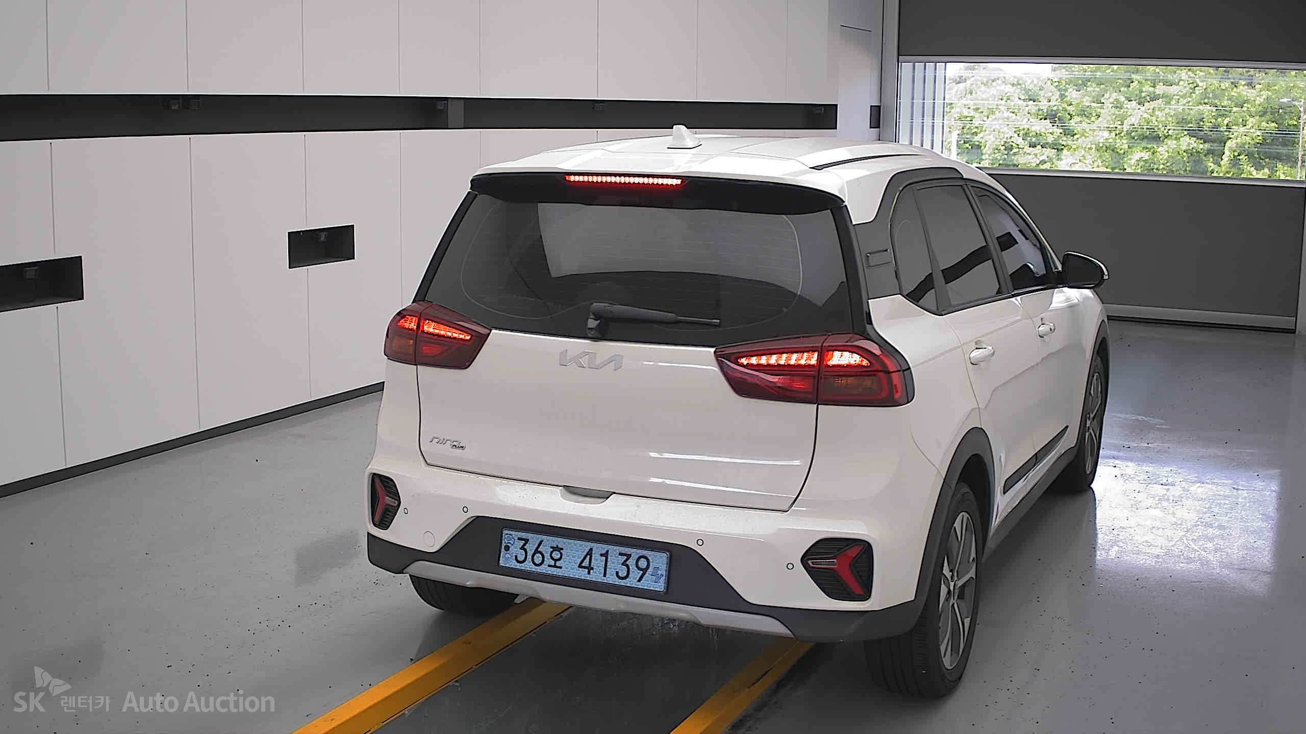 2023 - kia niro