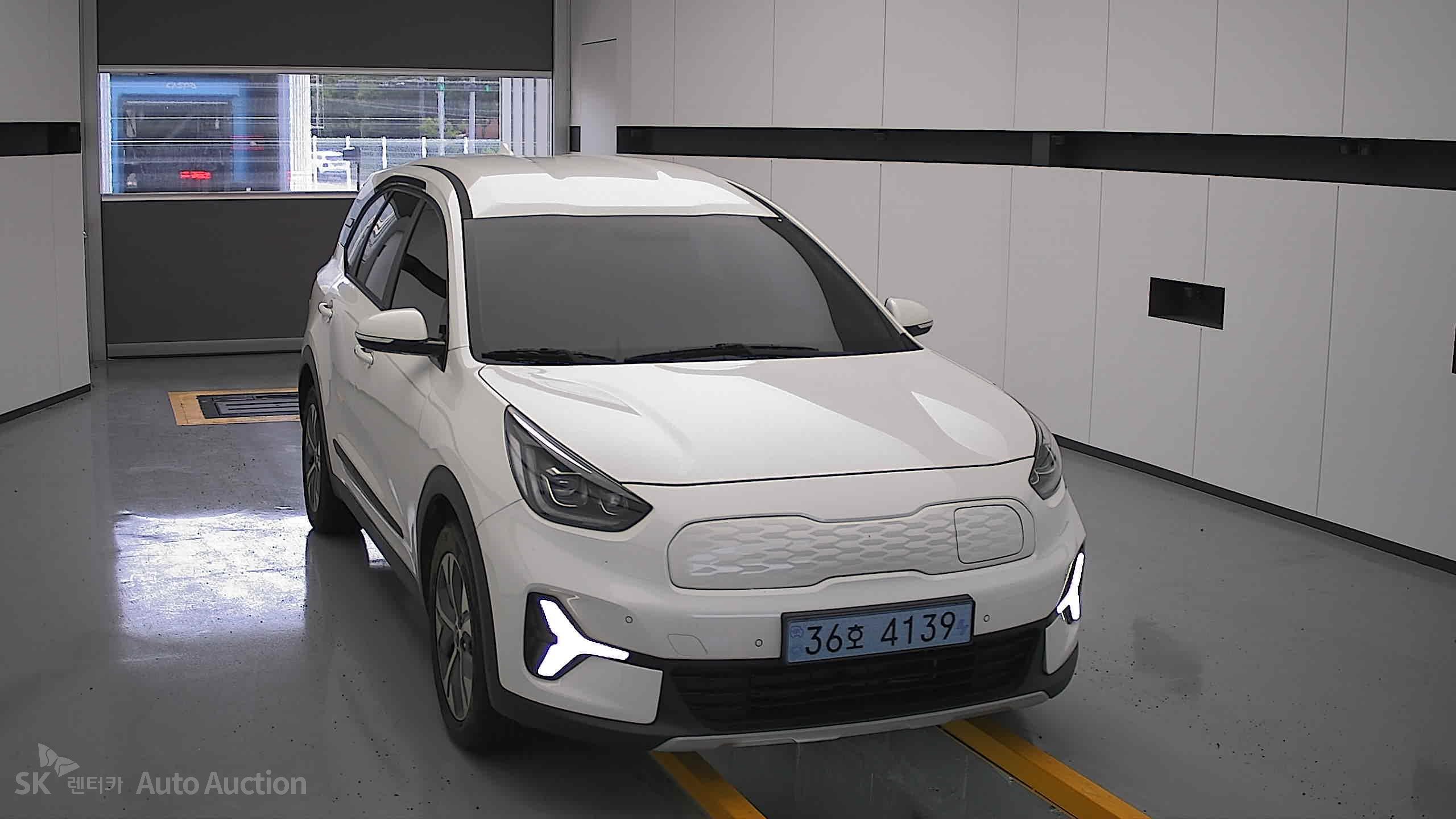 2023 - kia niro