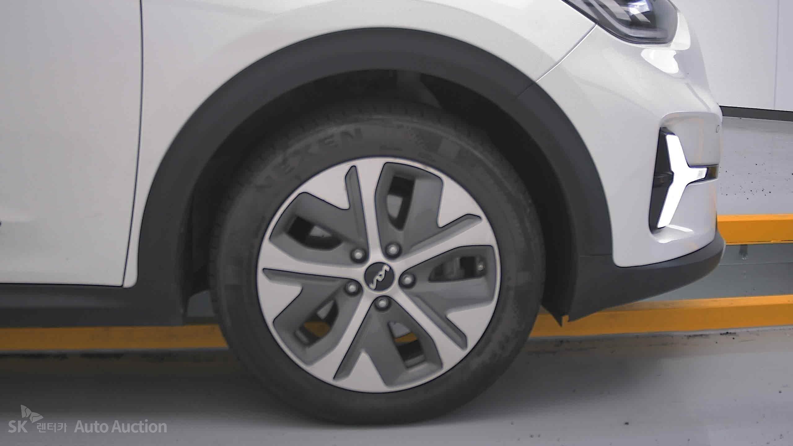 2023 - kia niro