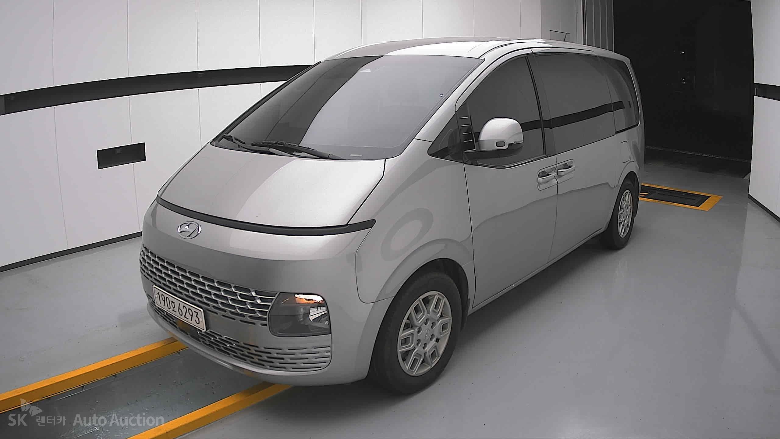 هيونداي Staria 2022 — صورة 11