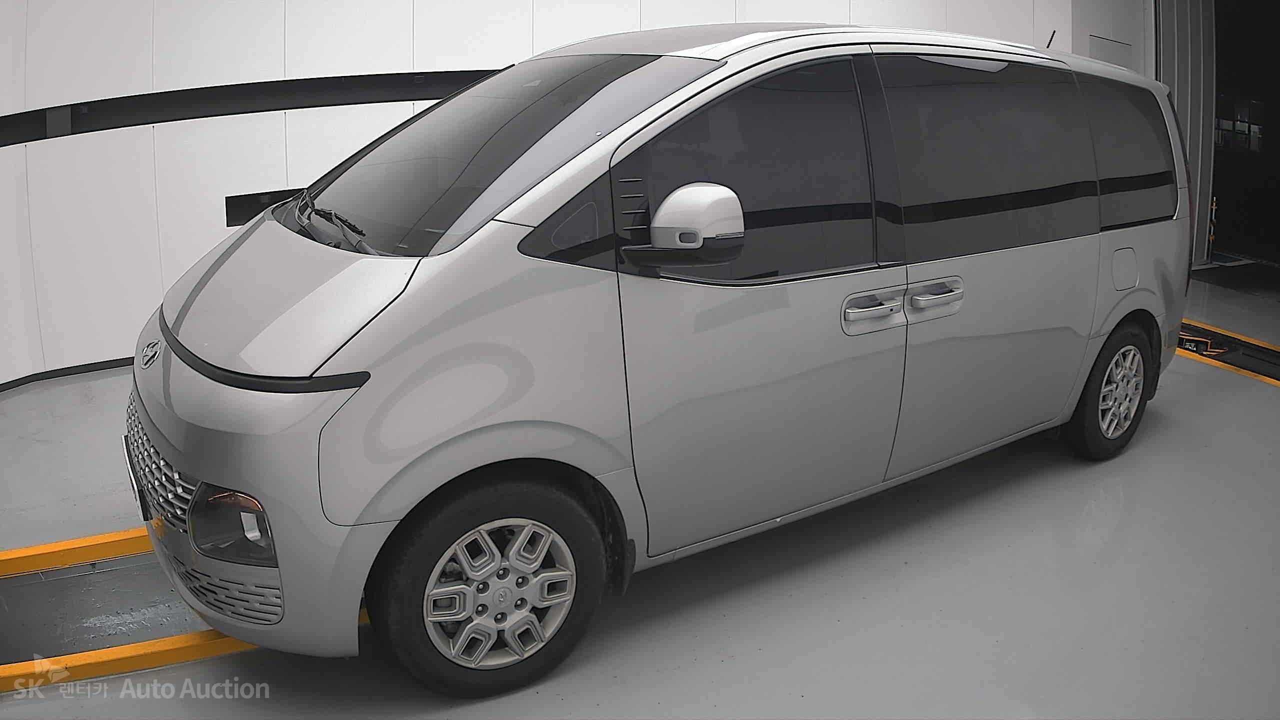 هيونداي Staria 2022 — صورة 12