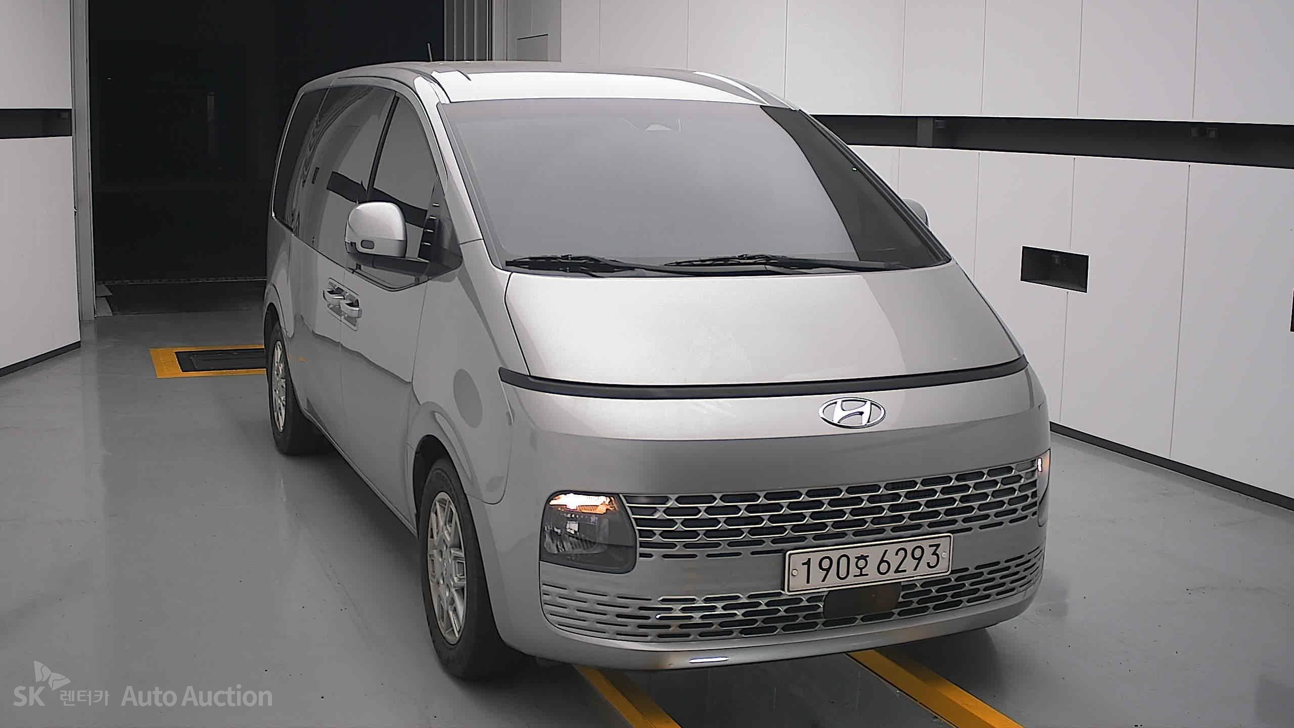 هيونداي Staria 2022 — صورة 22