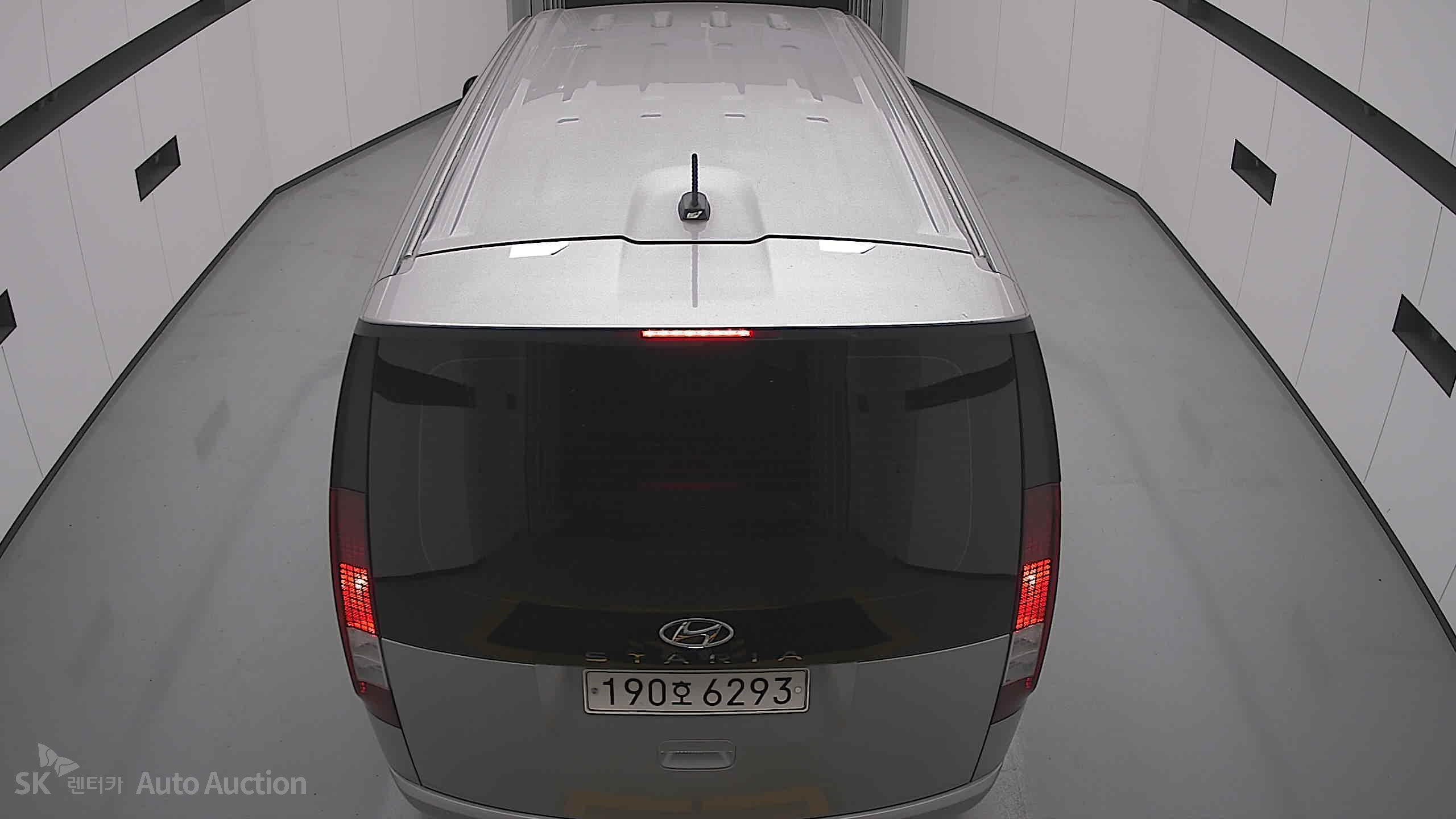هيونداي Staria 2022 — صورة 23