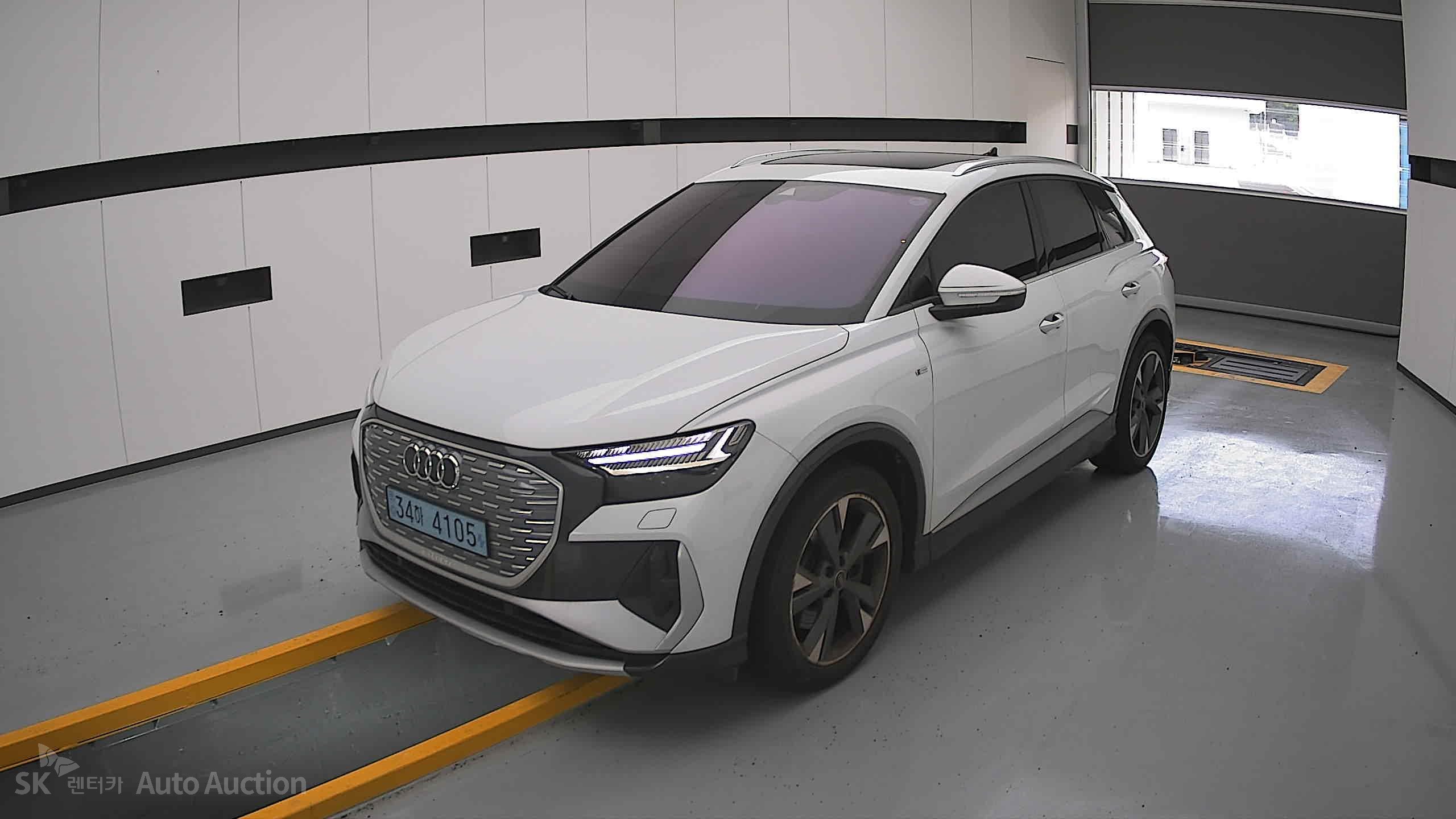 Audi Q4 2022 — صورة 11