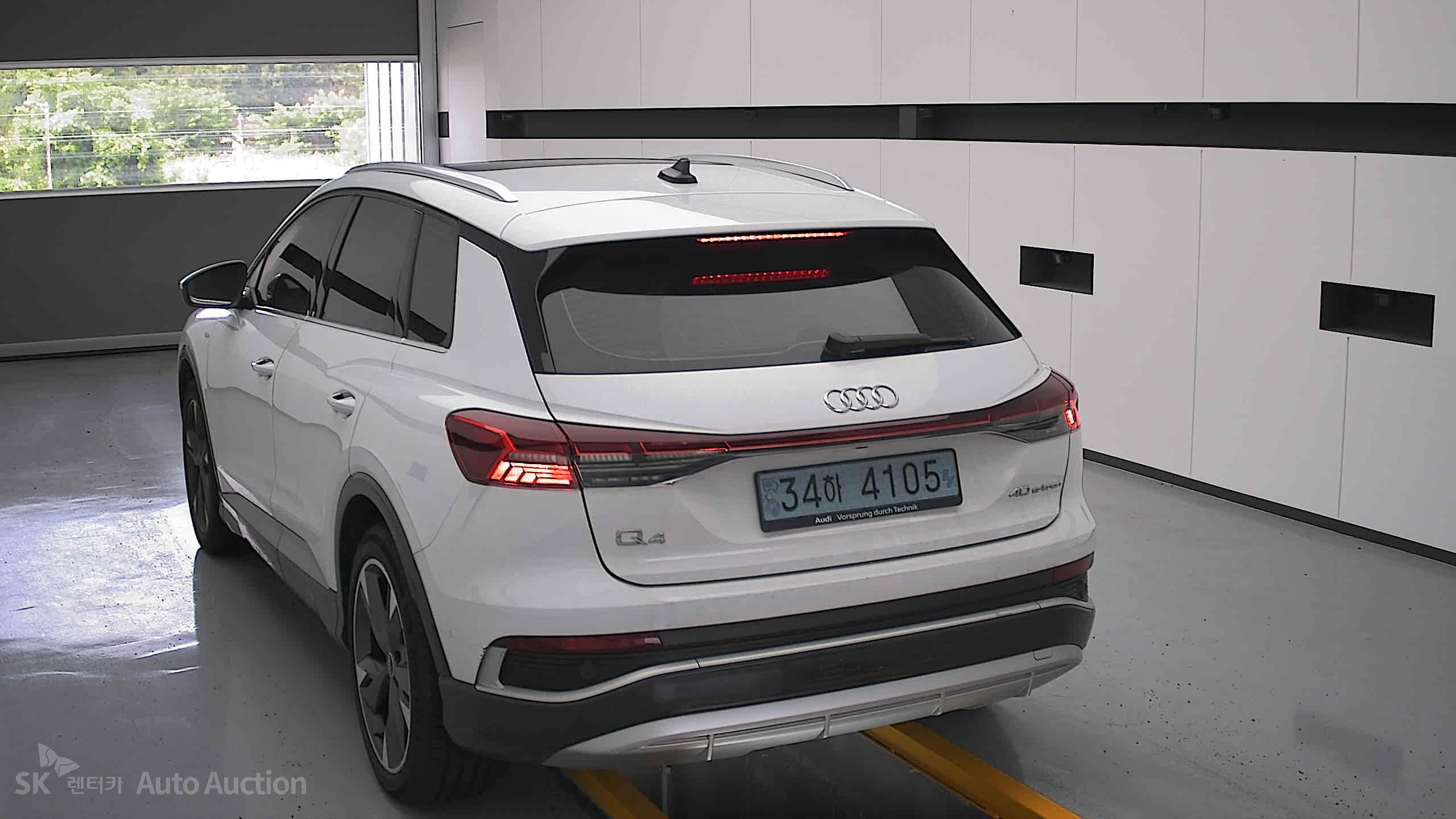 Audi Q4 2022 — صورة 15