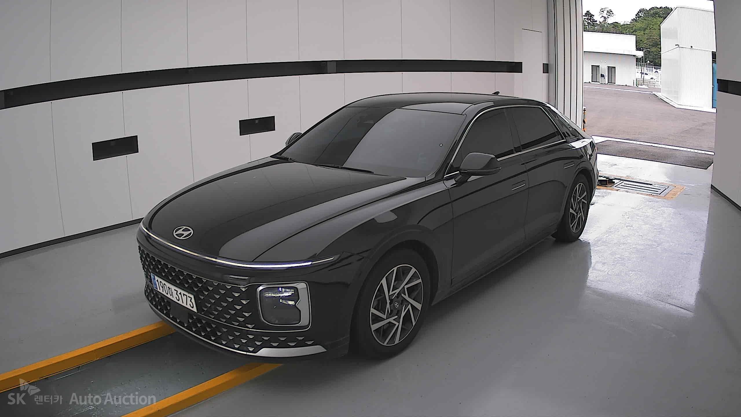 هيونداي All-New Grandeur 2023 — صورة 2