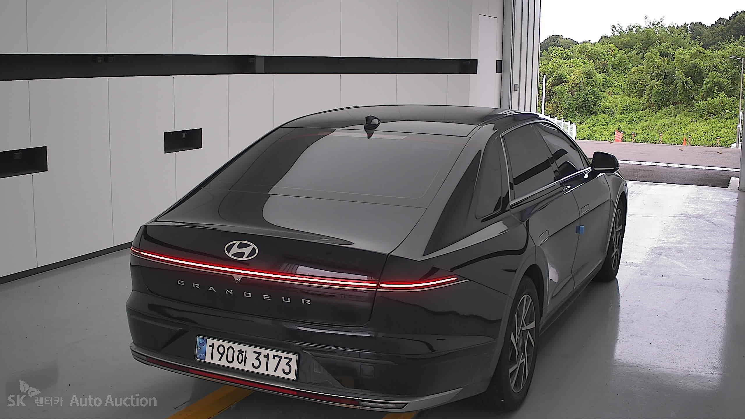 هيونداي All-New Grandeur 2023 — صورة 8