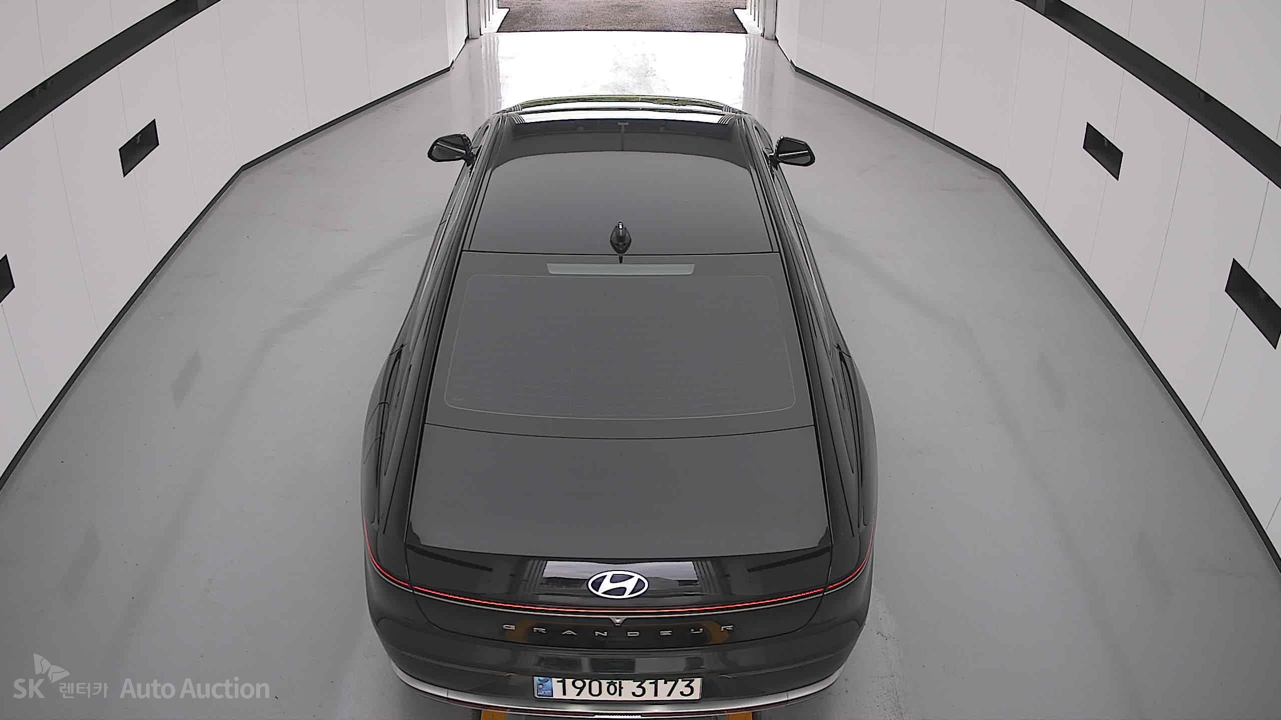 هيونداي All-New Grandeur 2023 — صورة 15