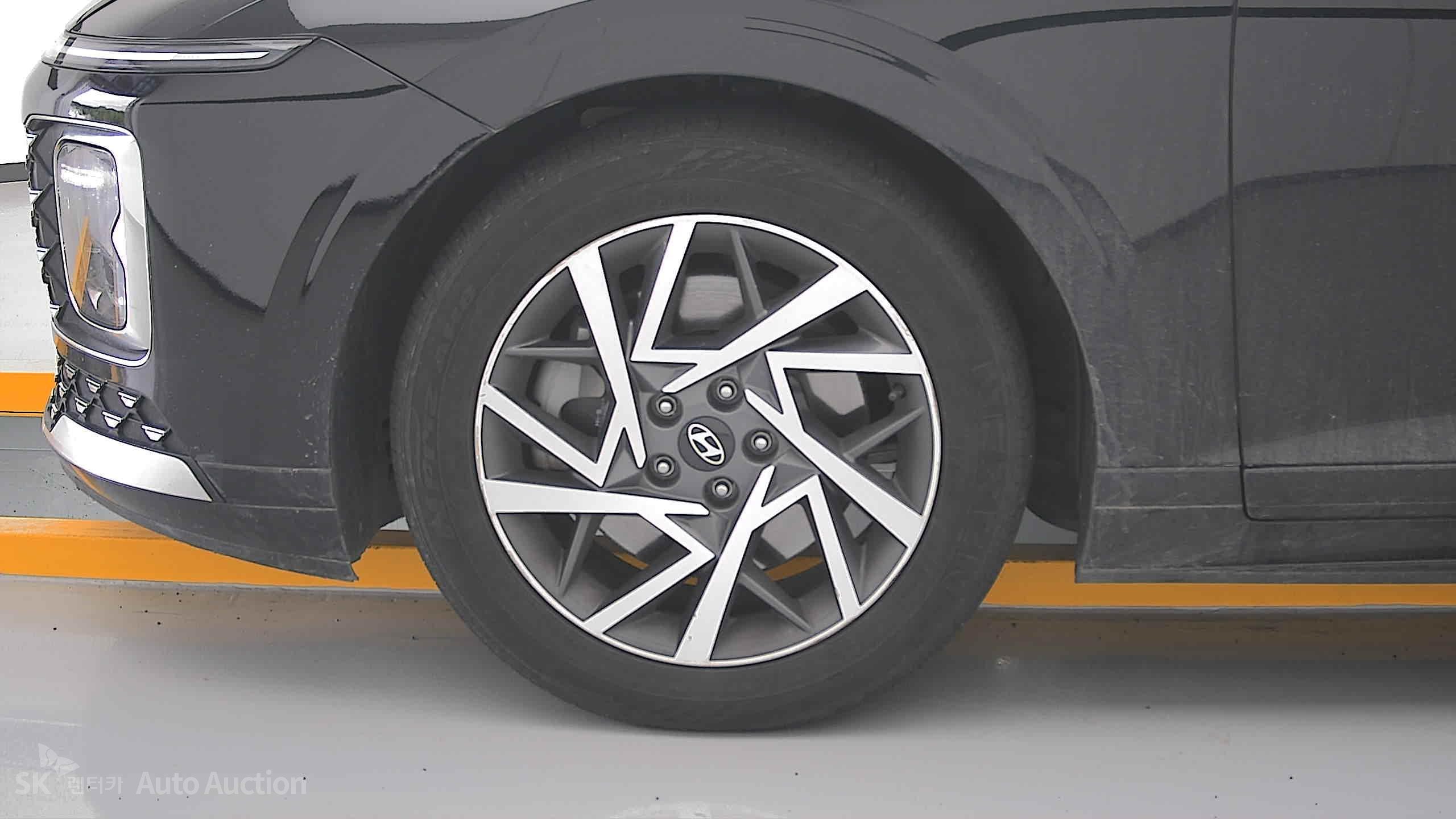 هيونداي All-New Grandeur 2023 — صورة 17