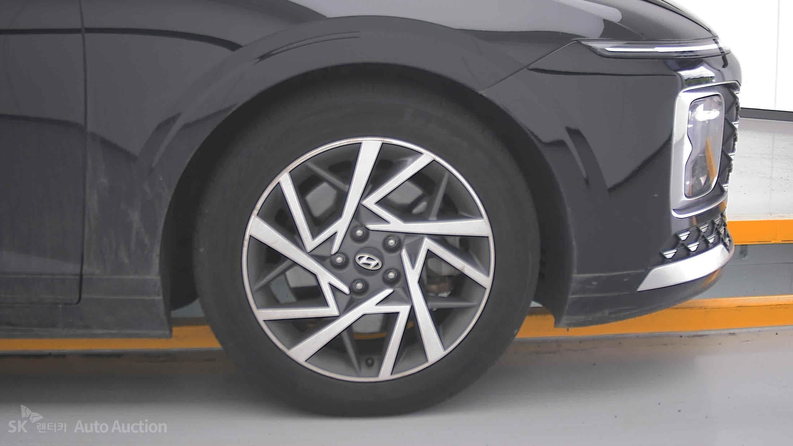 هيونداي All-New Grandeur 2023 — صورة 20