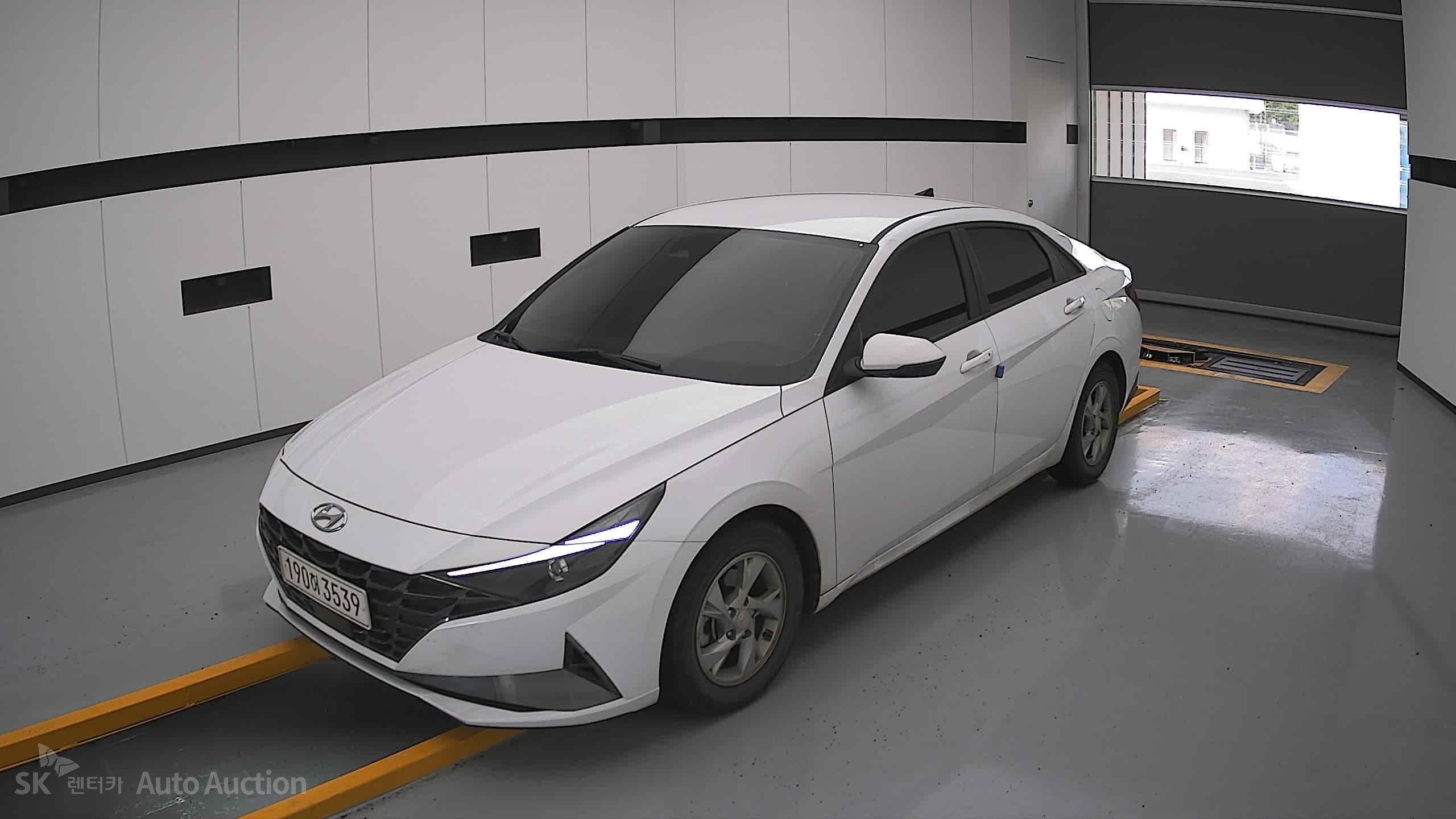 2022 - hyundai avante