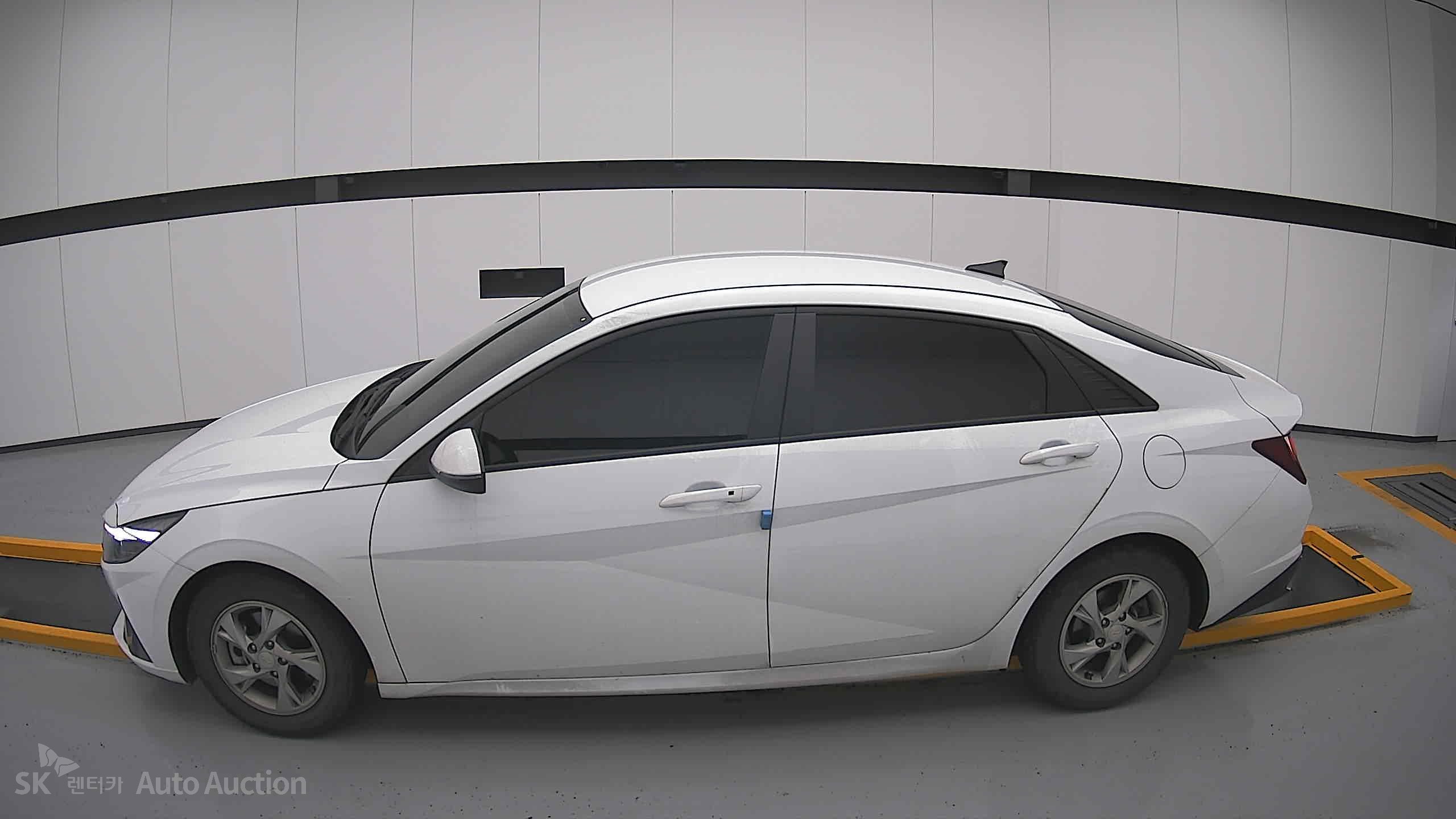 2022 - hyundai avante