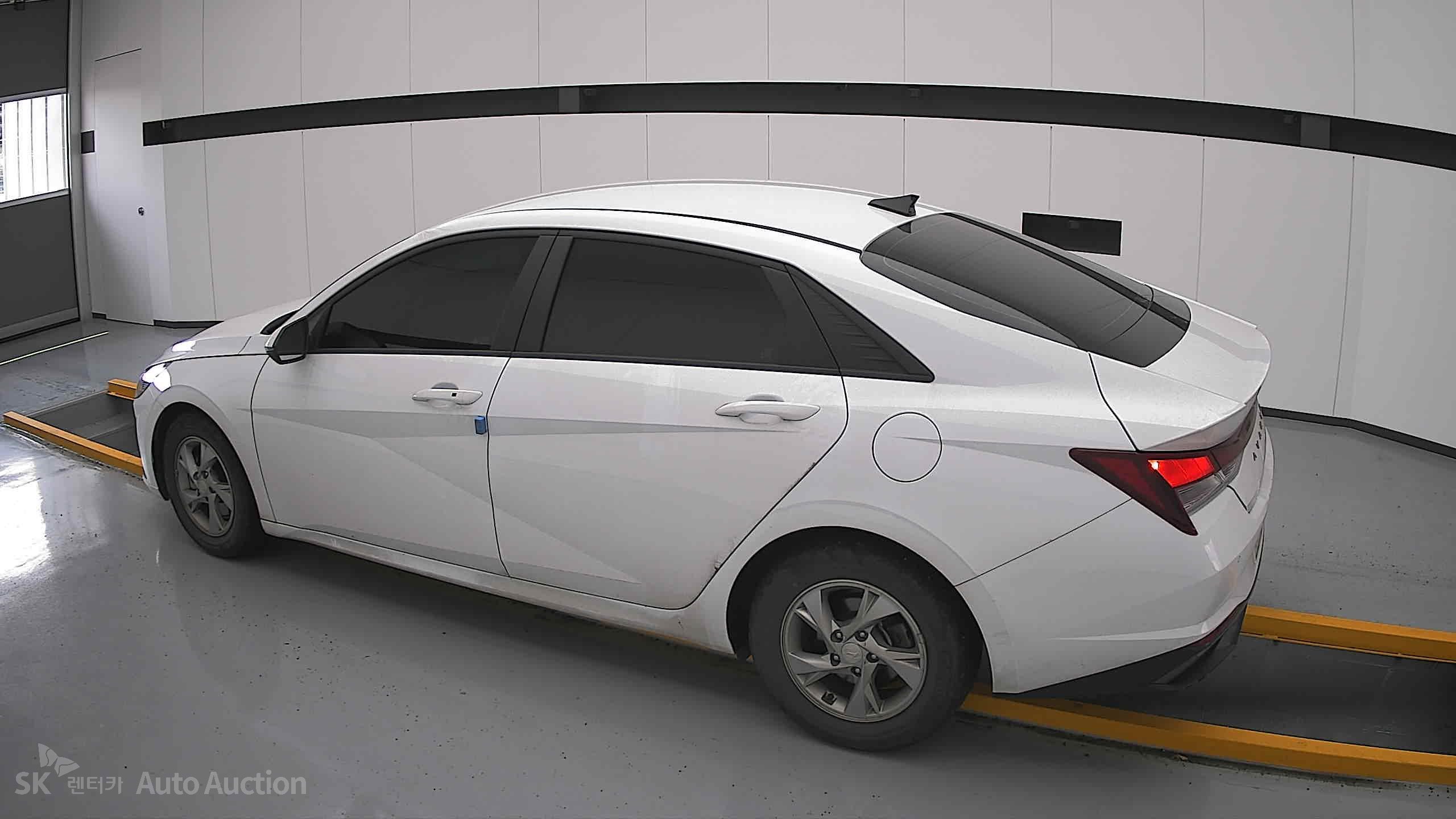 2022 - hyundai avante