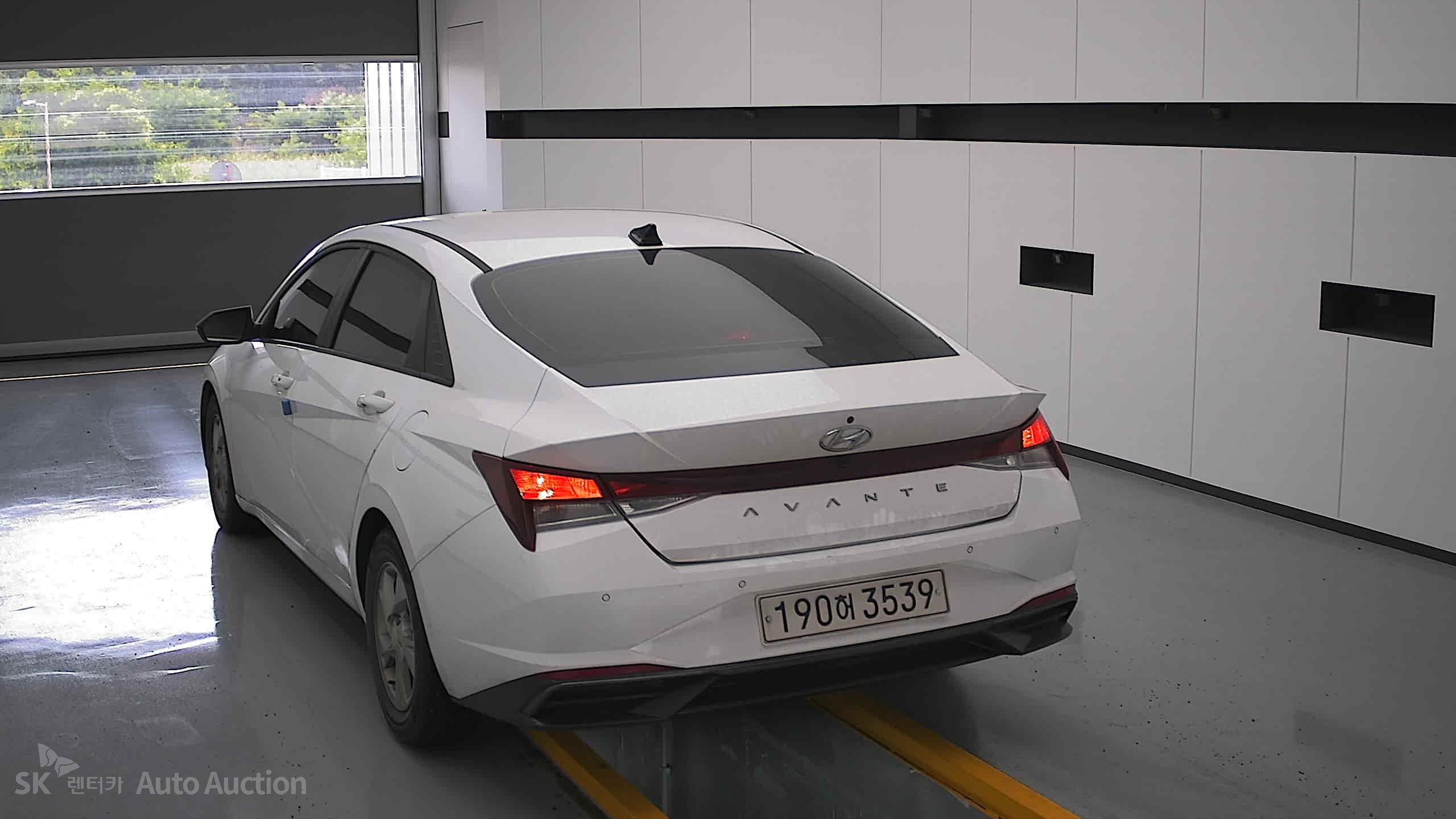 2022 - hyundai avante