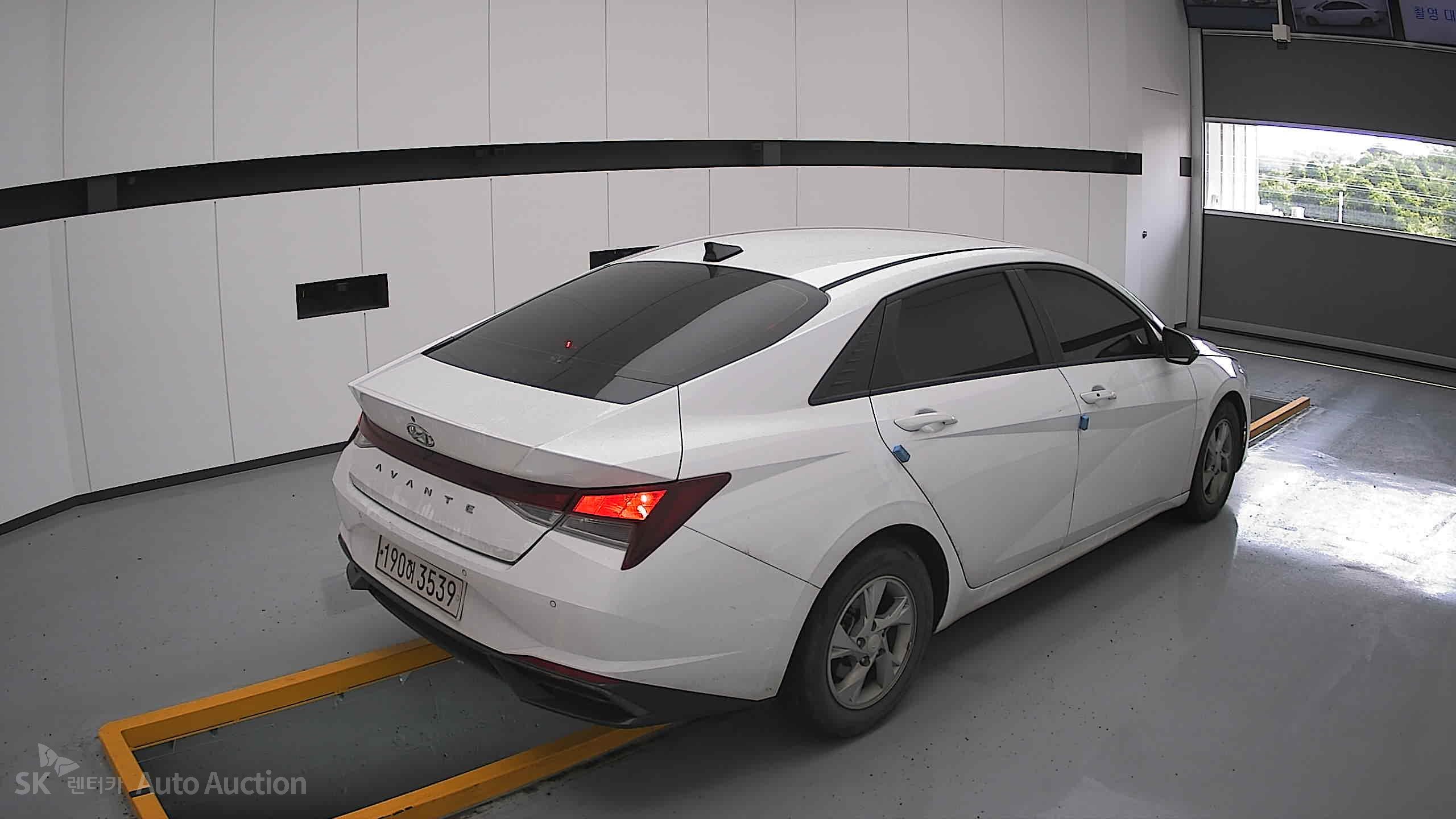 2022 - hyundai avante